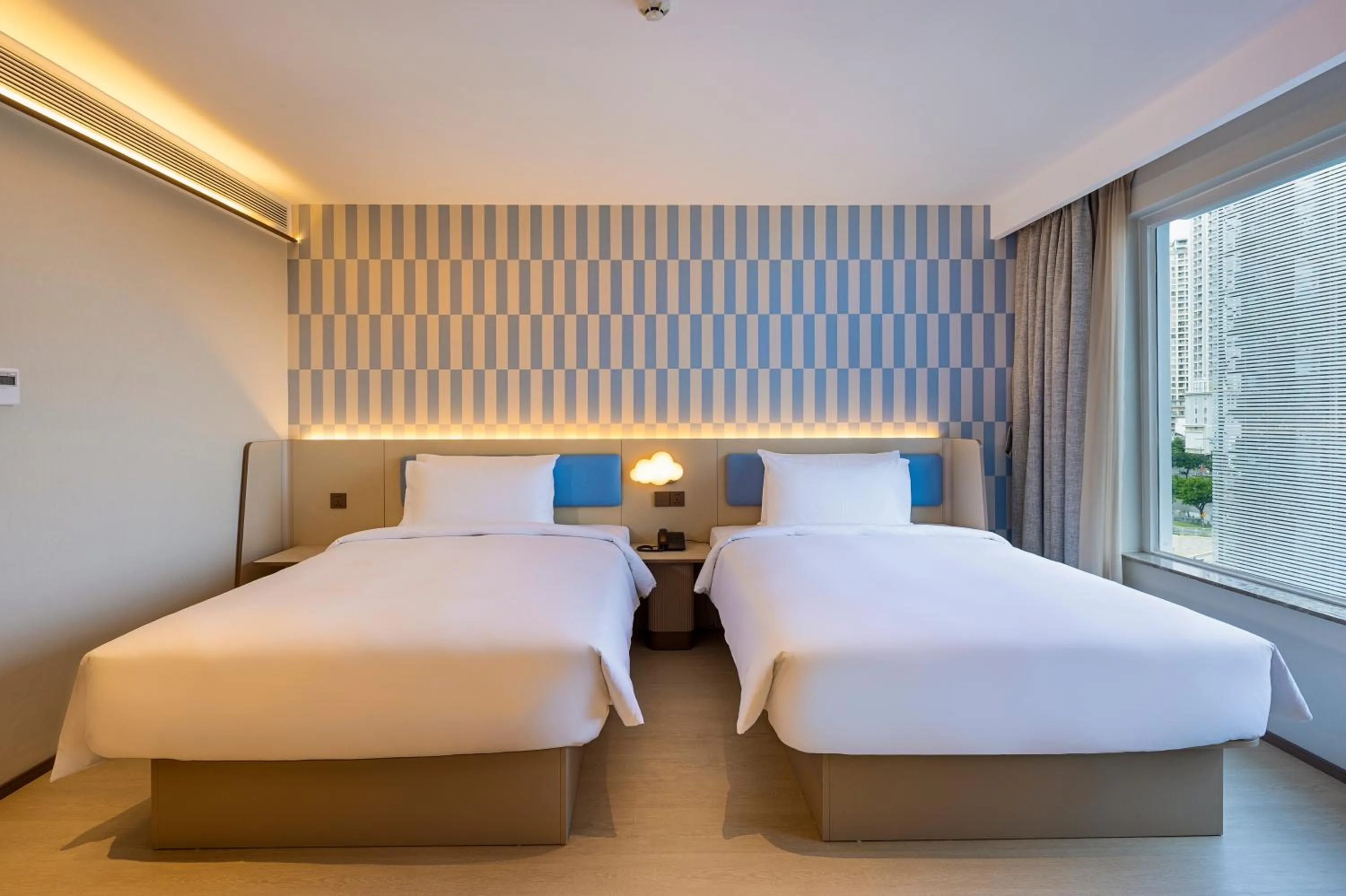 Bedroom, Bed in HANTING HOTEL HO CHI MINH City - 胡志明汉庭国际中心酒店