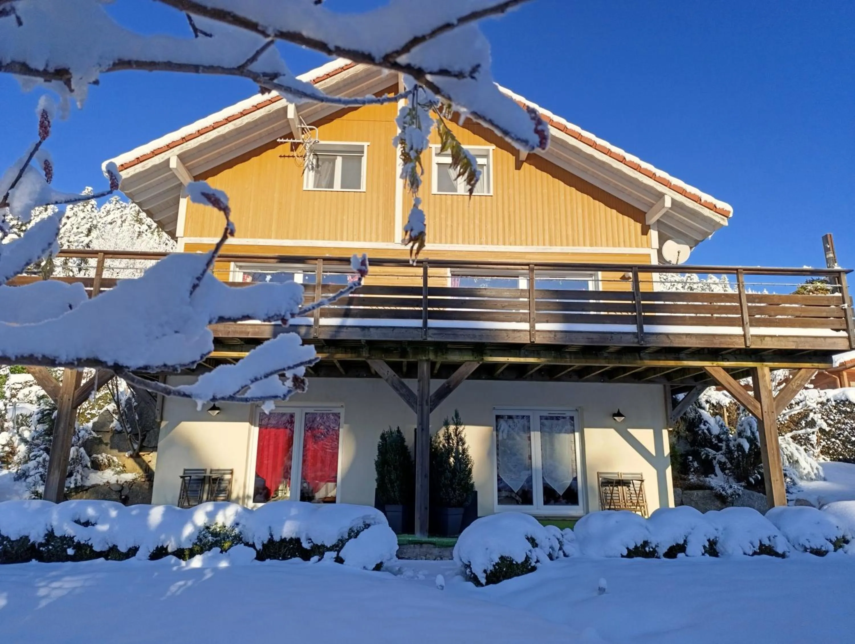 Property building in L'Eden de Floridylle