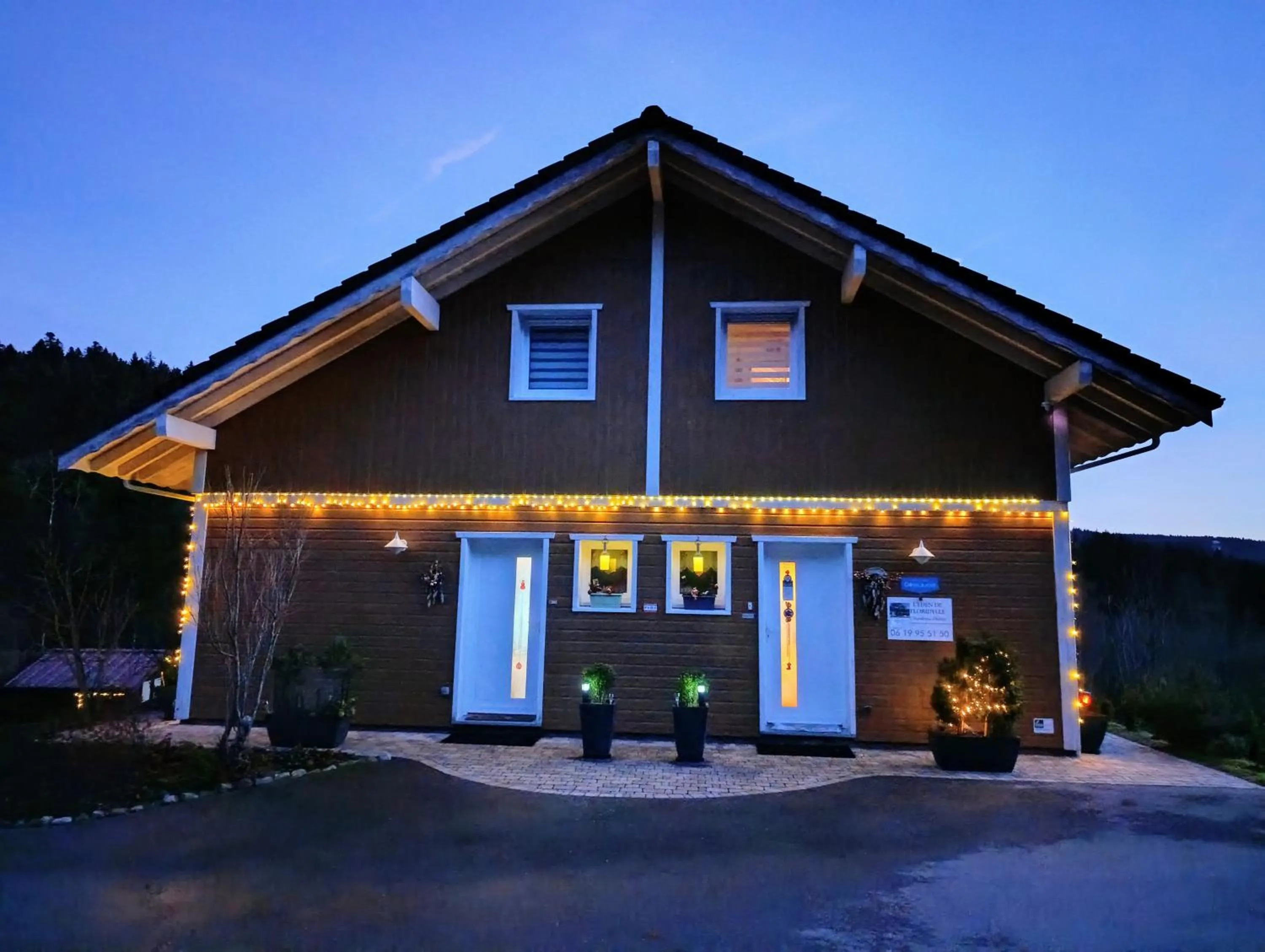 Property building in L'Eden de Floridylle