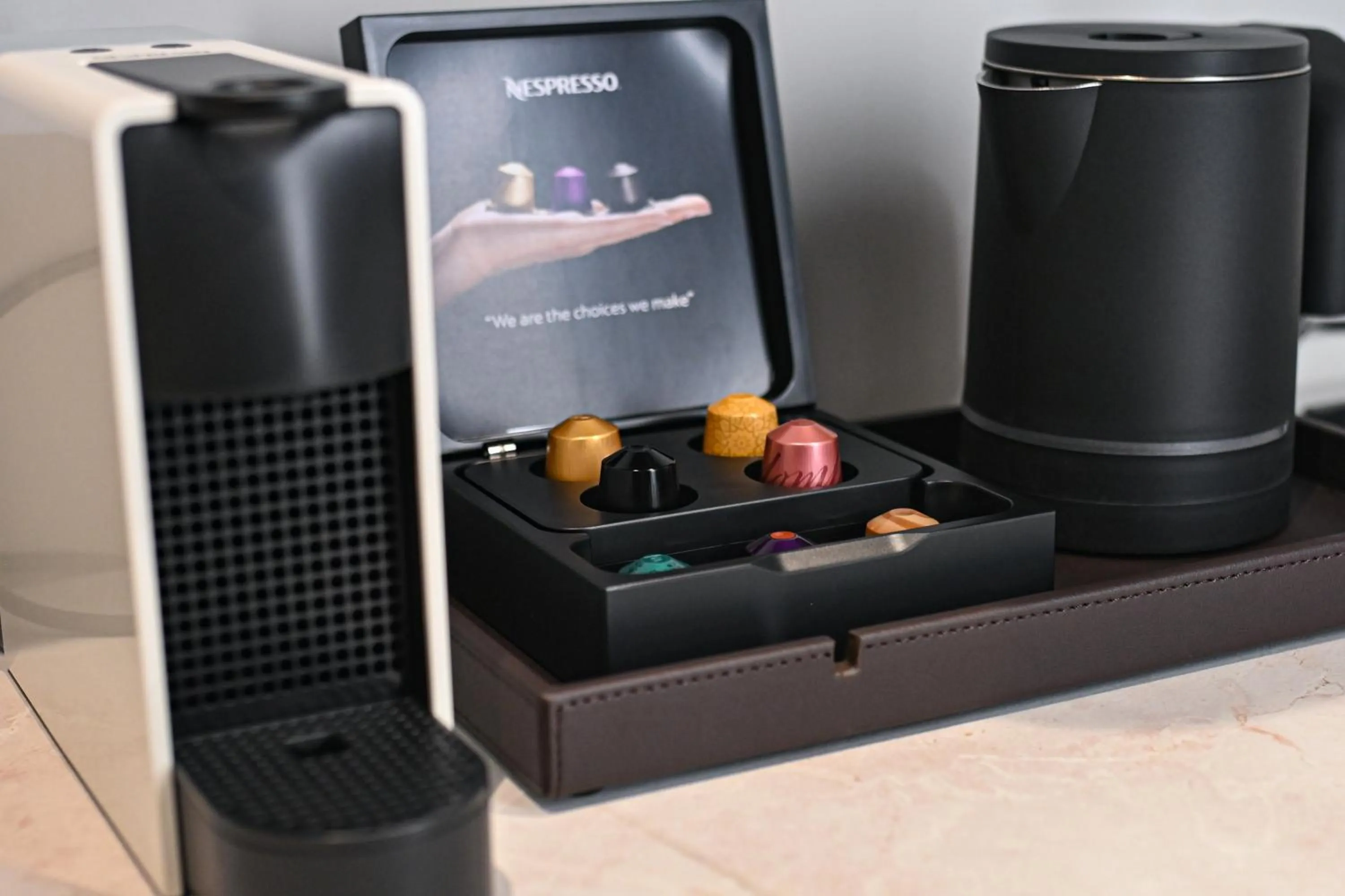 Coffee/tea facilities in Black Gallo Residences