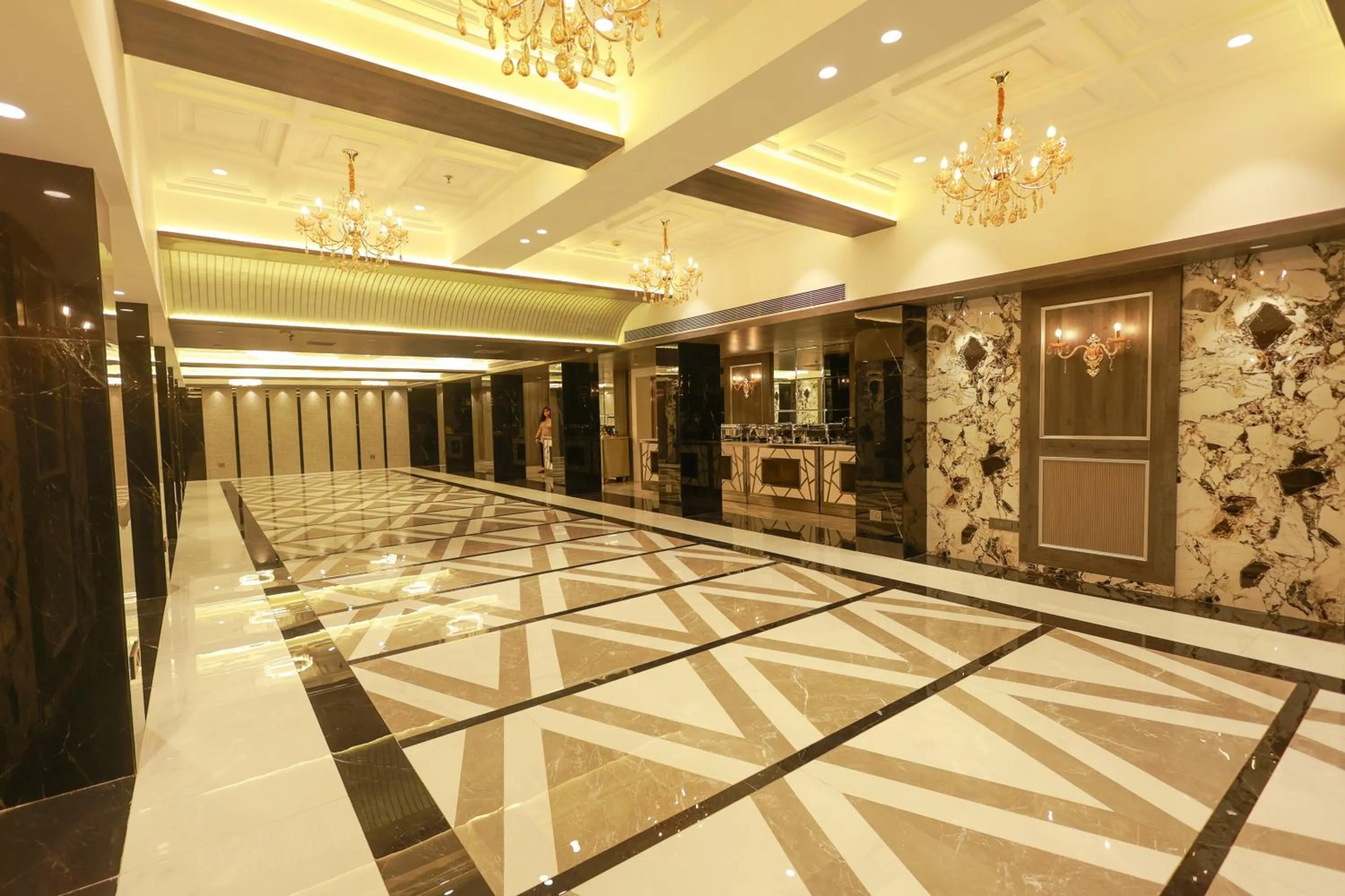 Area and facilities in Shera Hotels & Banquets