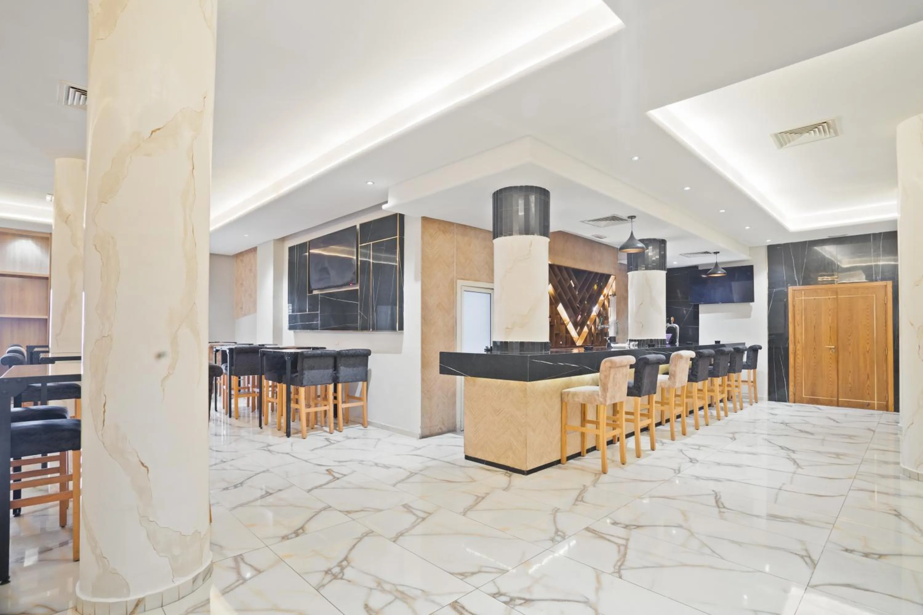 Lounge or bar in Hotel Donia Sfax