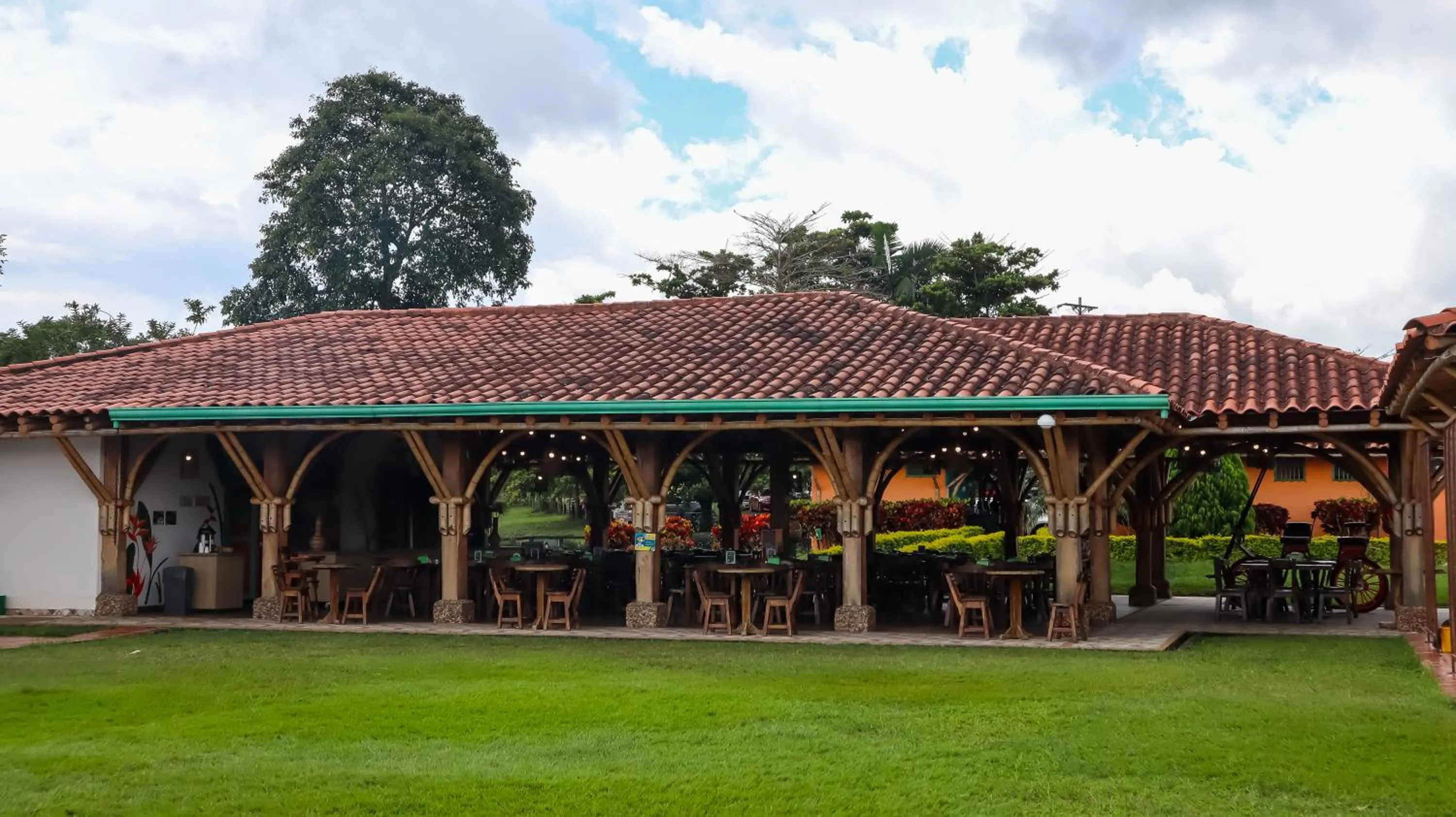 Restaurant/places to eat in Hotel Parque de los Arrieros