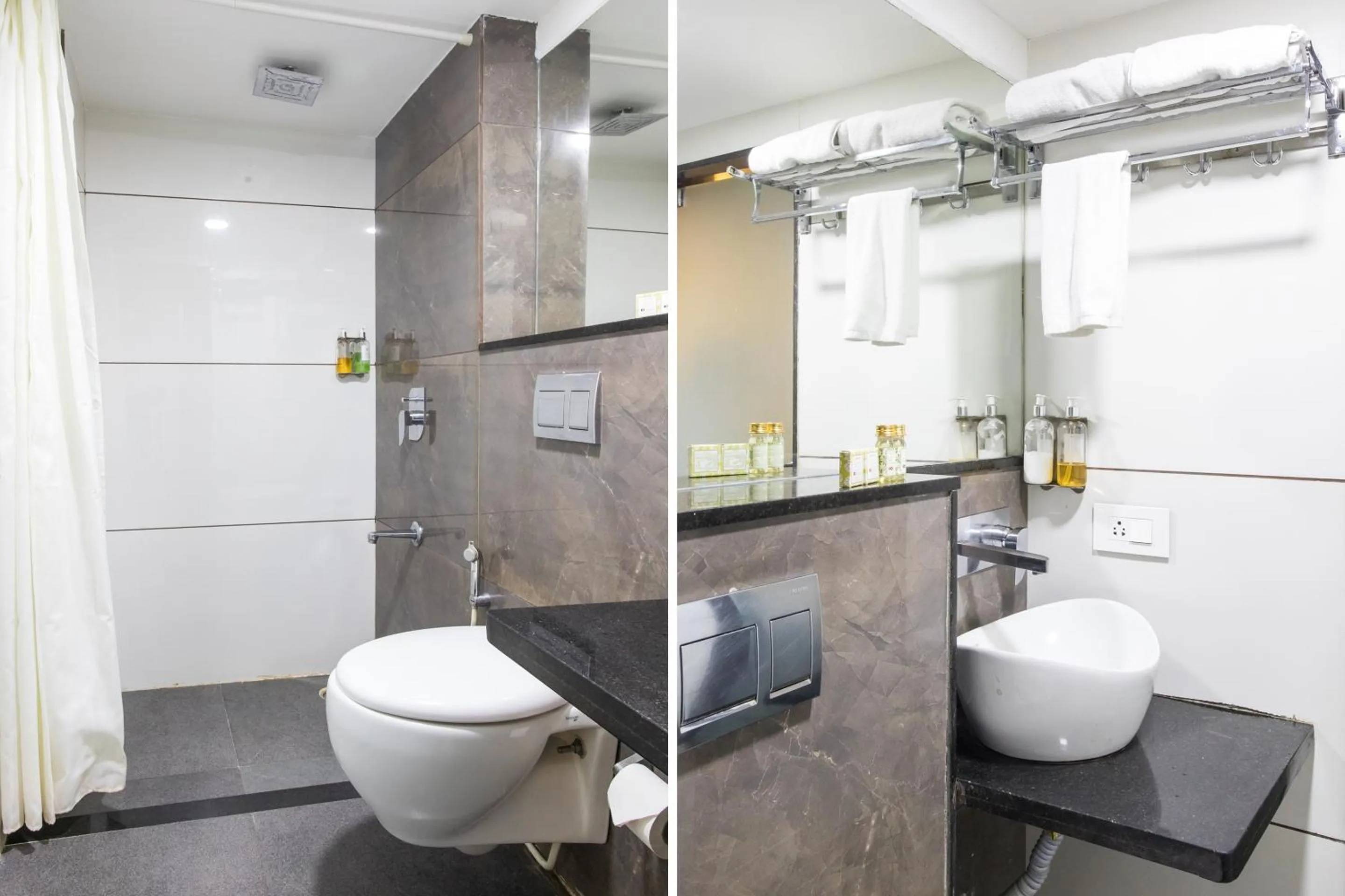 Shower in Hotel Solaris