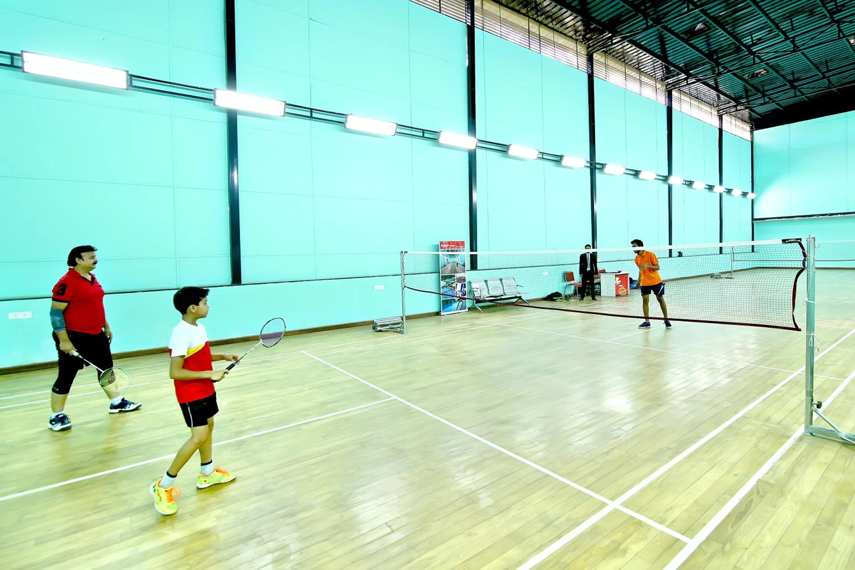 People in Hotel Solaris