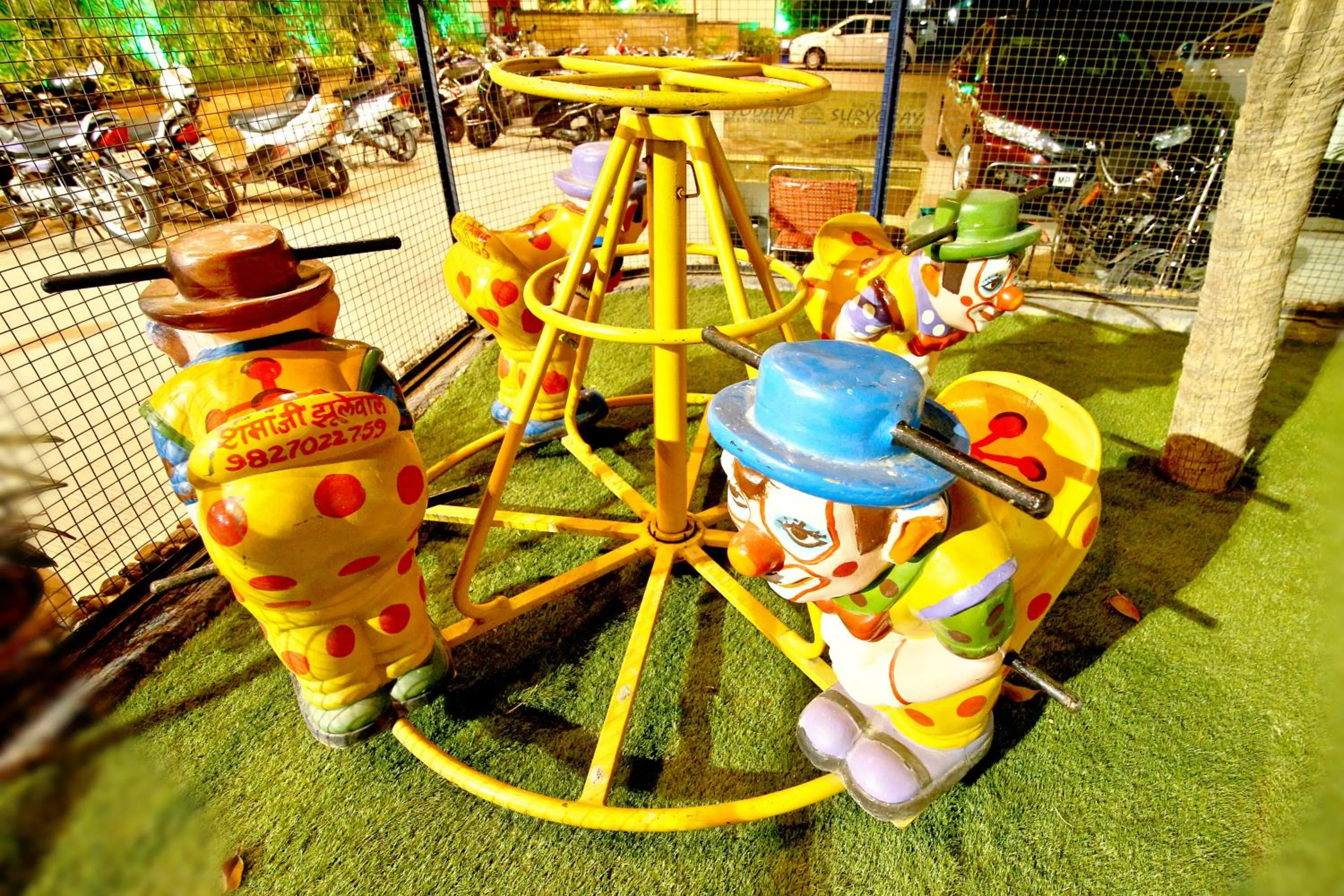 children in Hotel Solaris