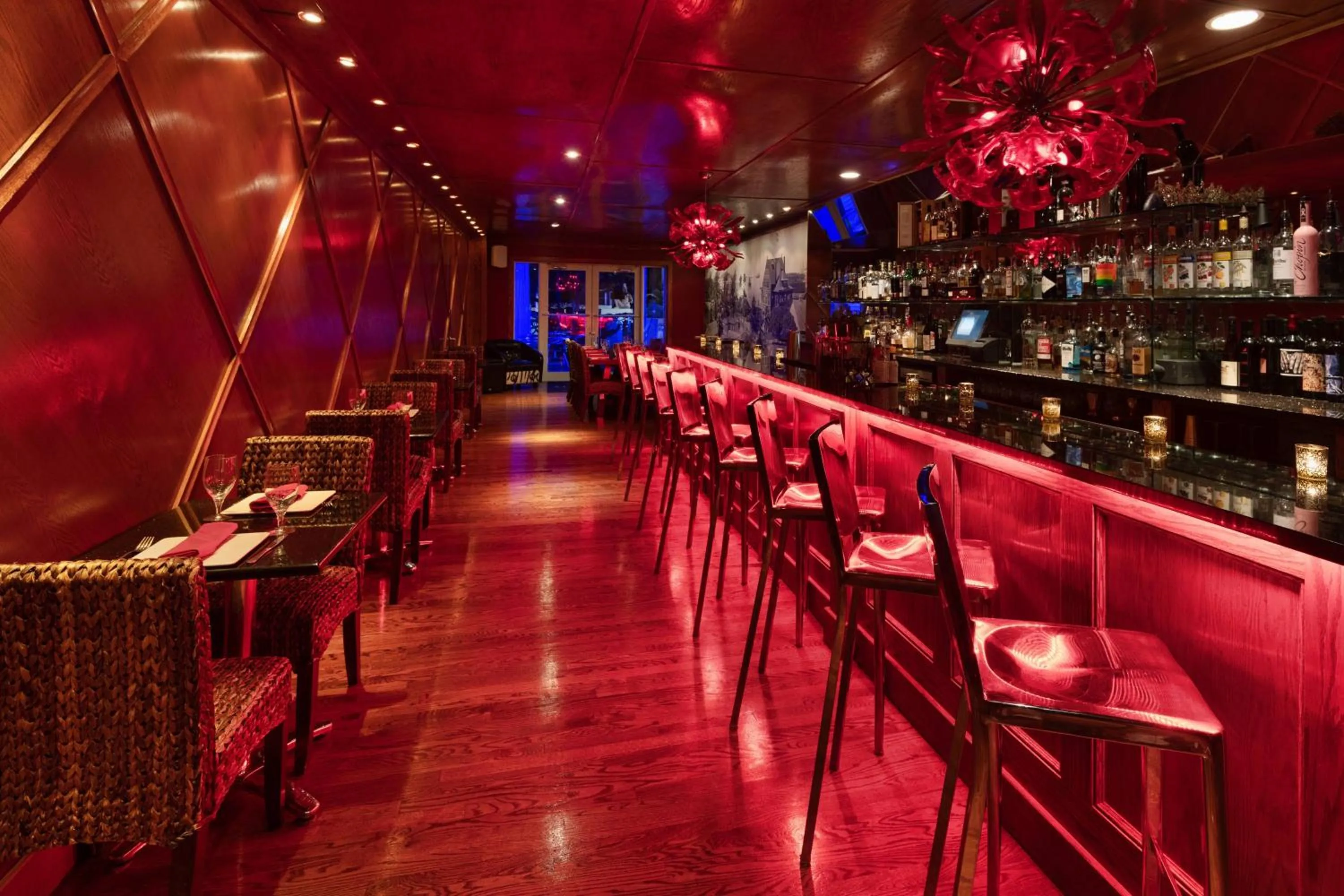 Lounge or bar in The Saint Hotel Key West, Autograph Collection, Adult Only