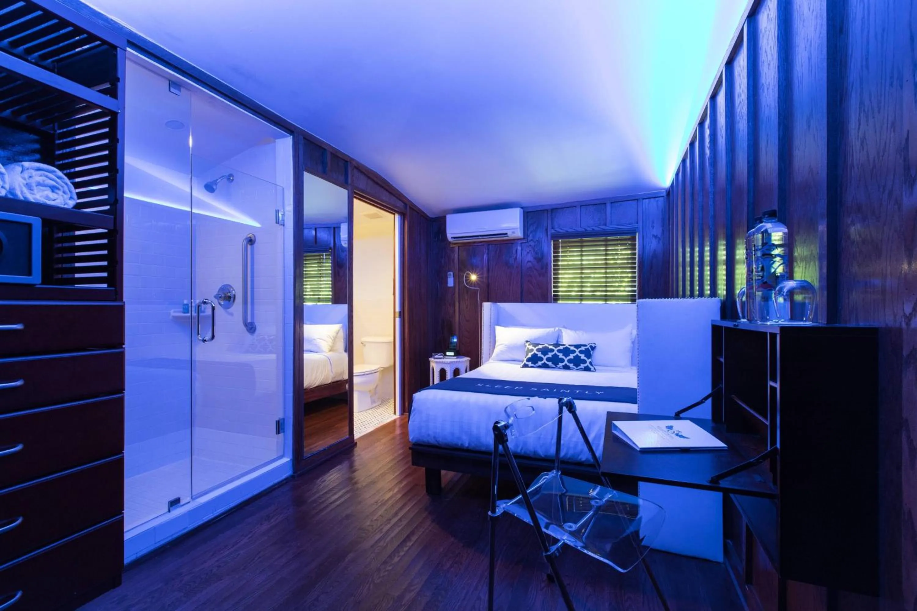 Photo of the whole room, Bed in The Saint Hotel Key West, Autograph Collection, Adult Only