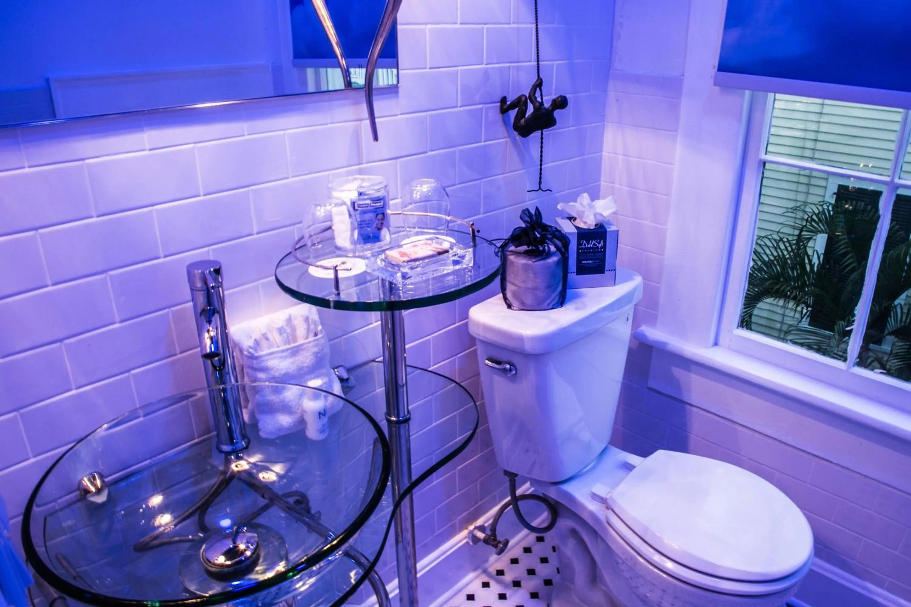 Photo of the whole room in The Saint Hotel Key West, Autograph Collection, Adult Only