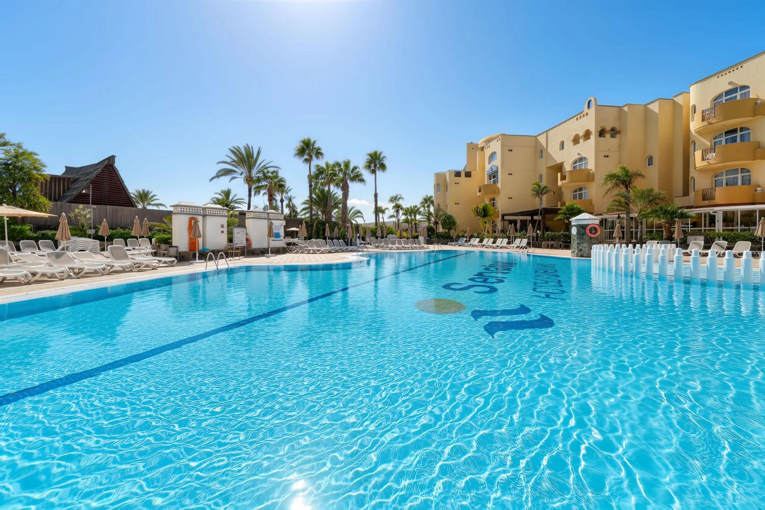 Swimming pool in Sport Hotel Monte Feliz - powered by Playitas