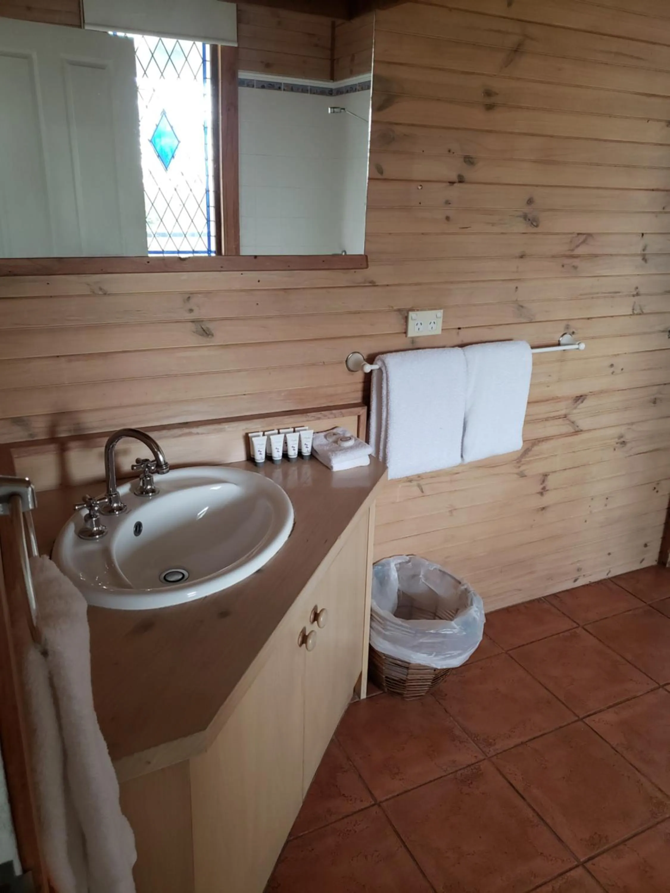 Bathroom in Marlo Hotel