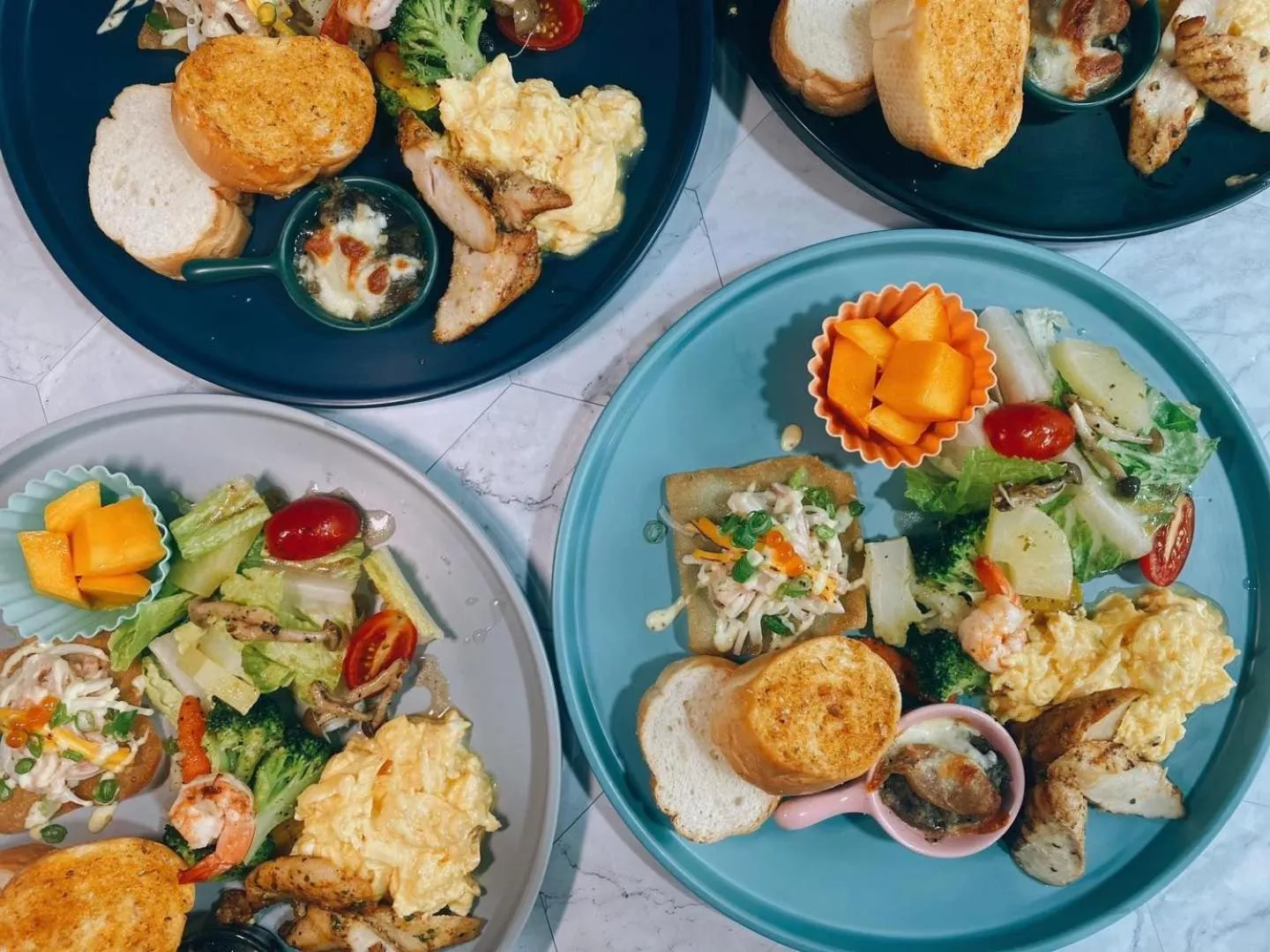 Breakfast in Mini Summer