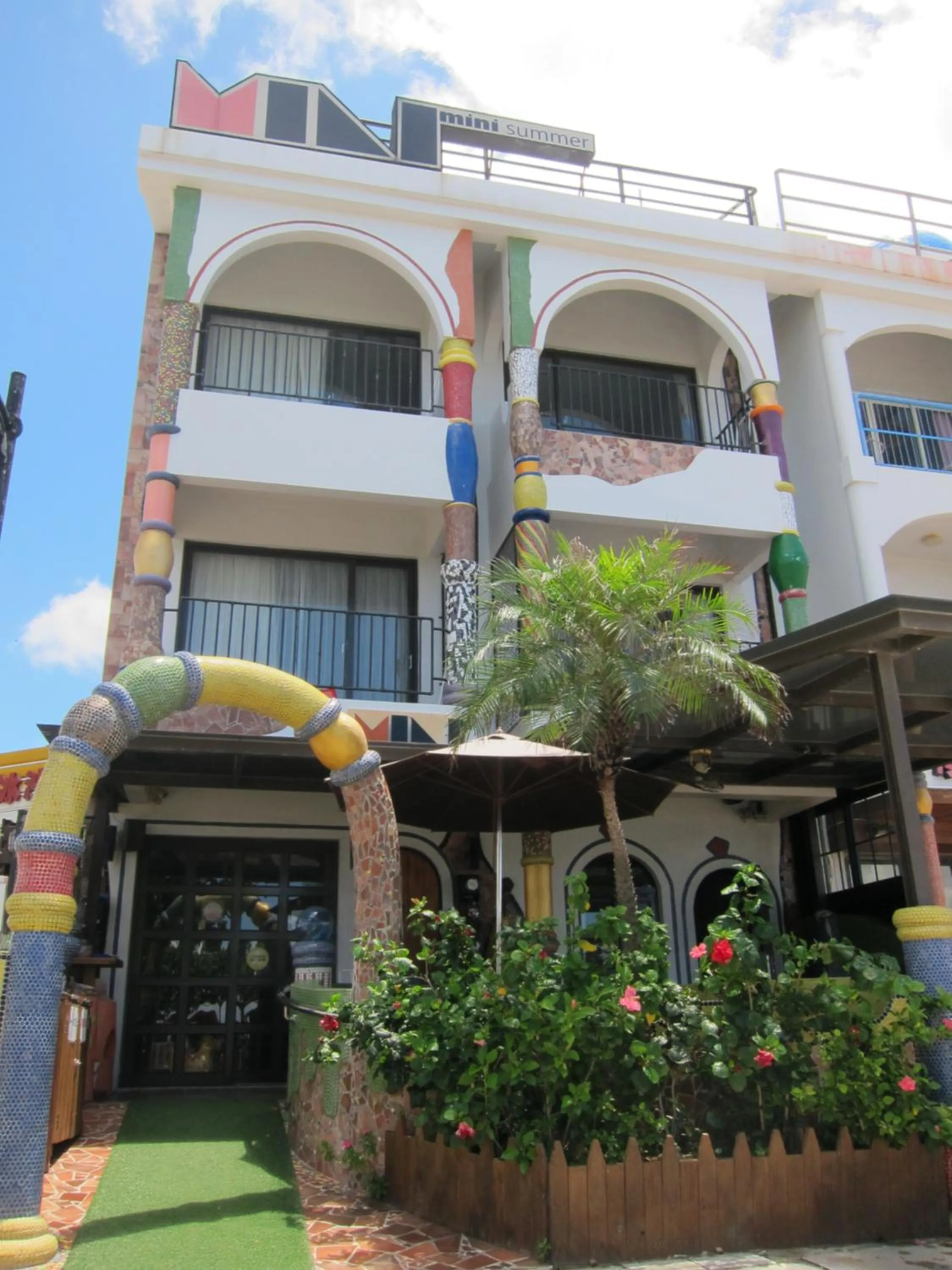 Facade/entrance in Mini Summer