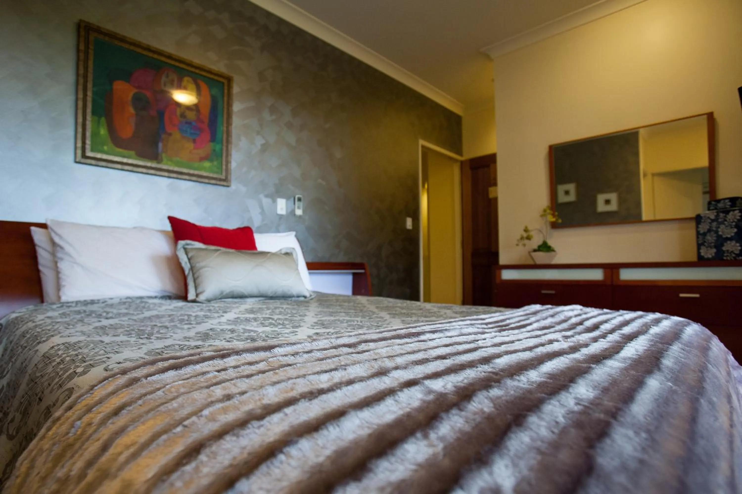 Decorative detail, Bed in Mt Cotton Retreat