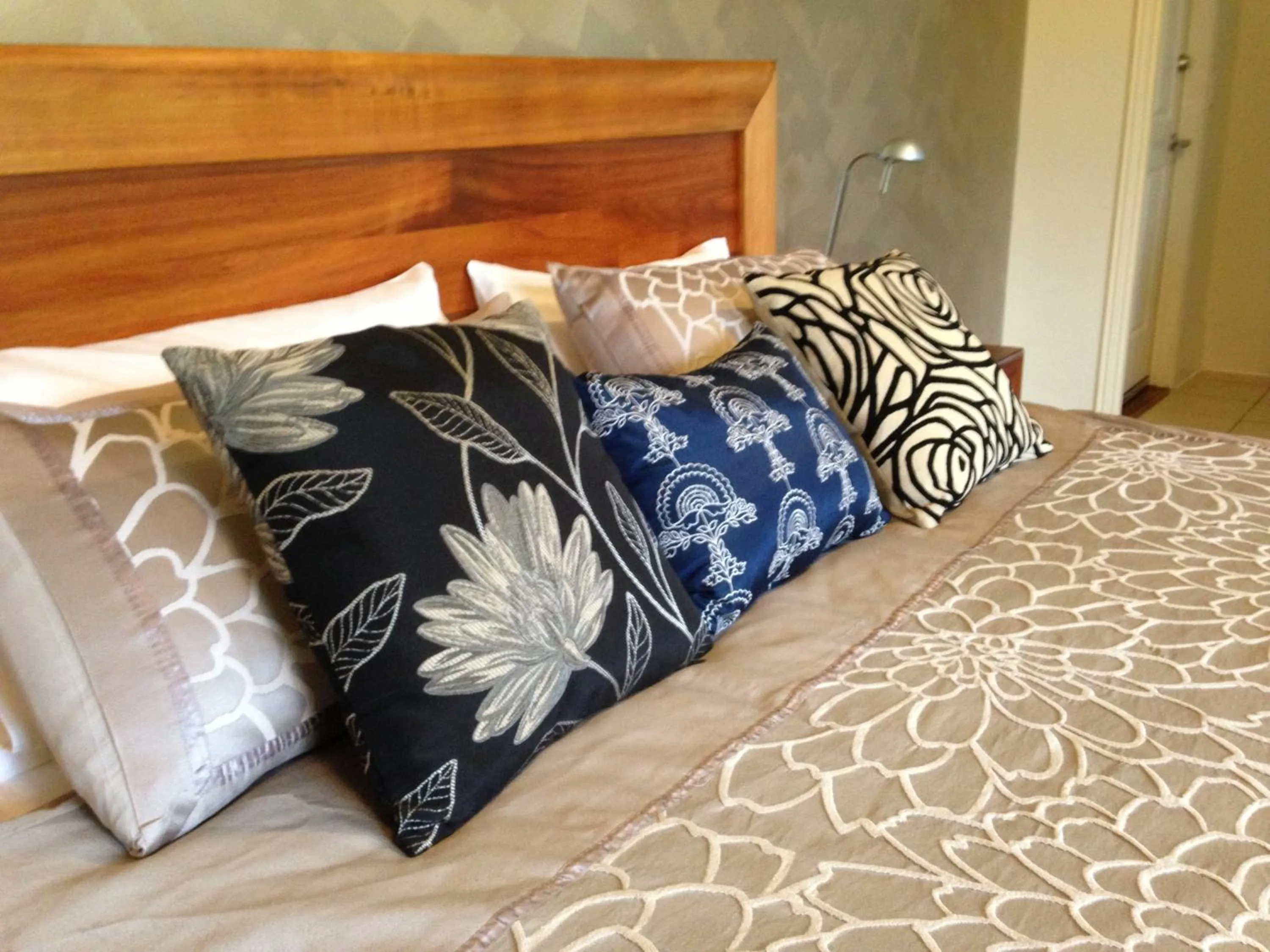 Decorative detail, Bed in Mt Cotton Retreat