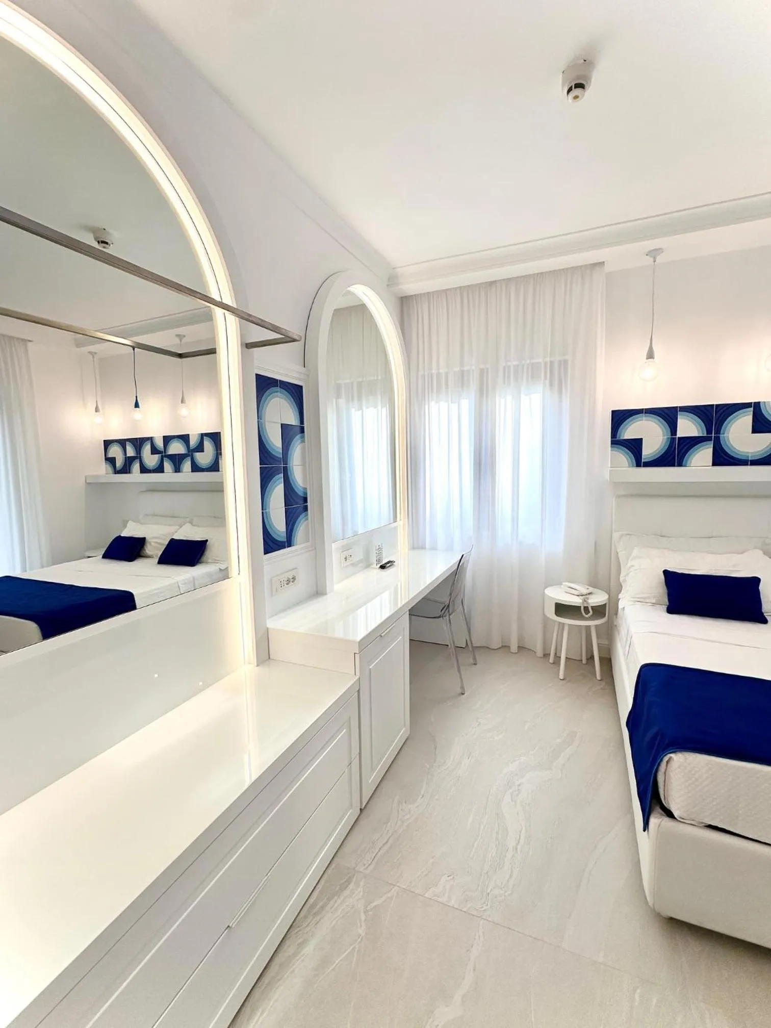 Bedroom, Bed in Hotel Leone