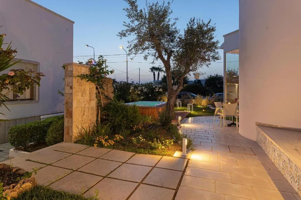 Property building in Le Gemelle Boutique Hotel