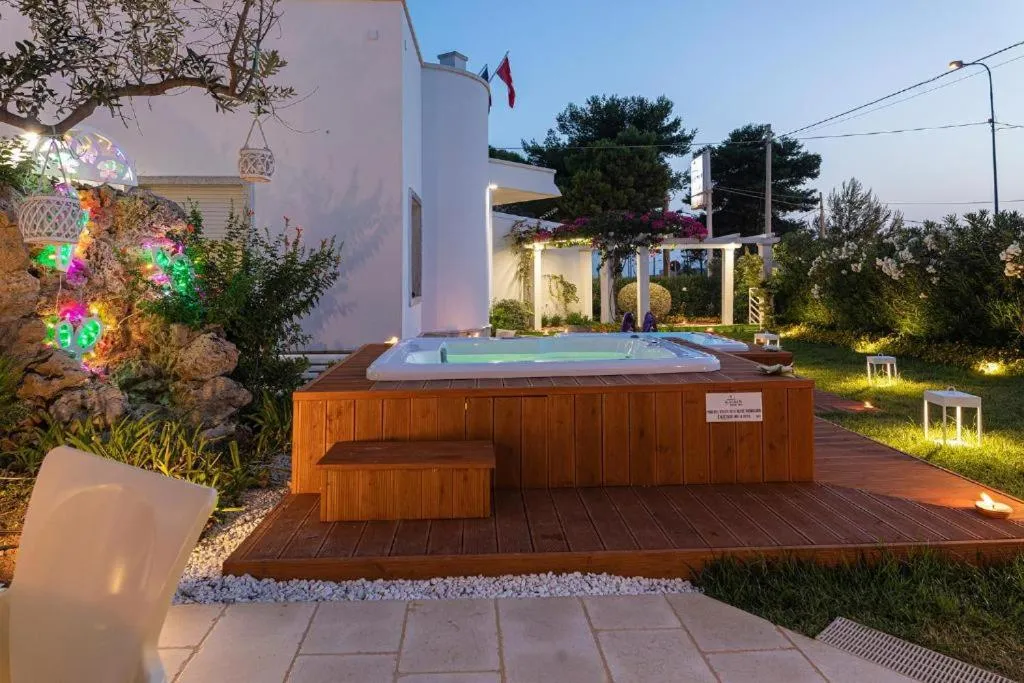 Hot Tub in Le Gemelle Boutique Hotel