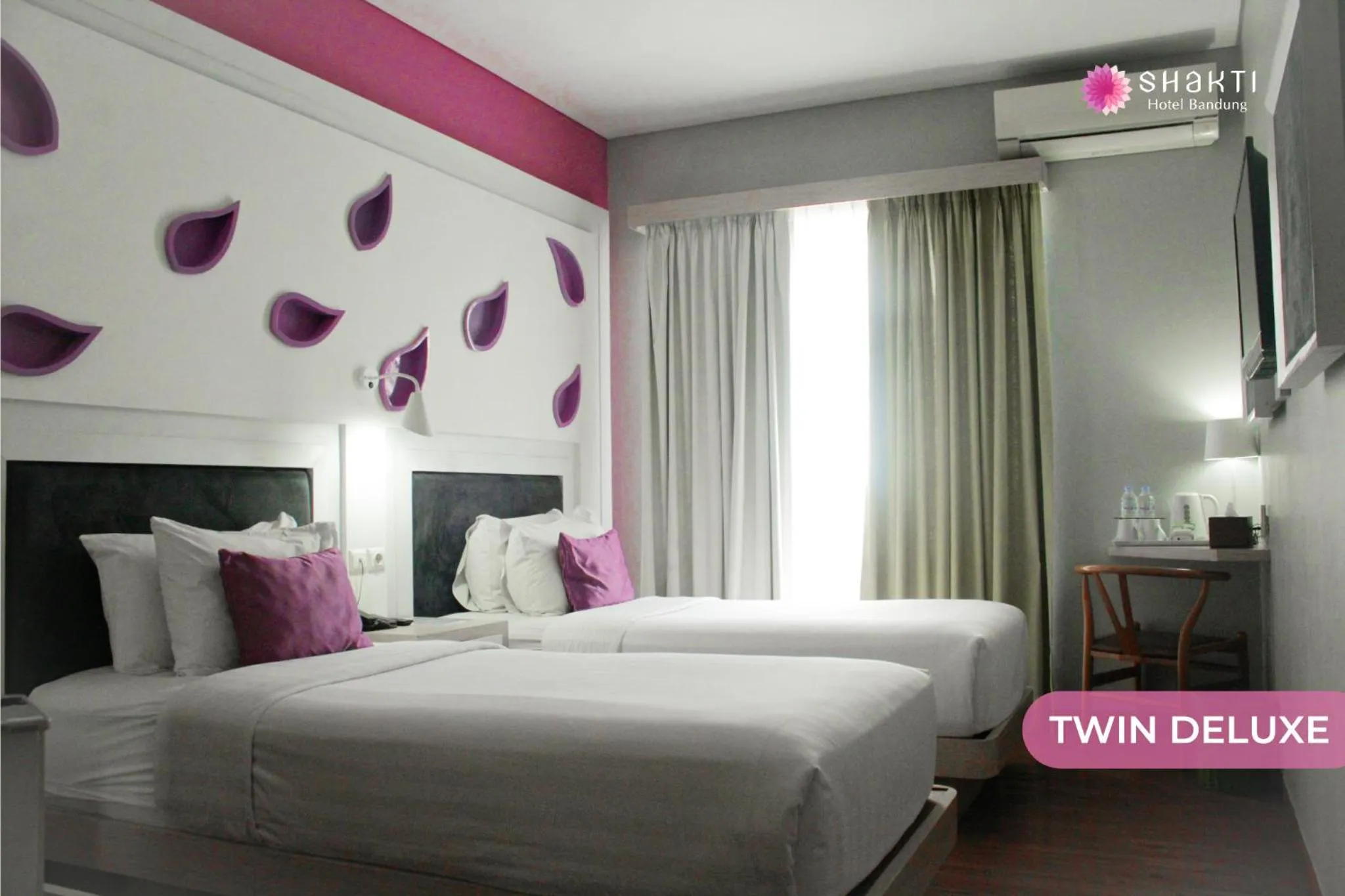 Bedroom, Bed in Shakti Hotel Bandung
