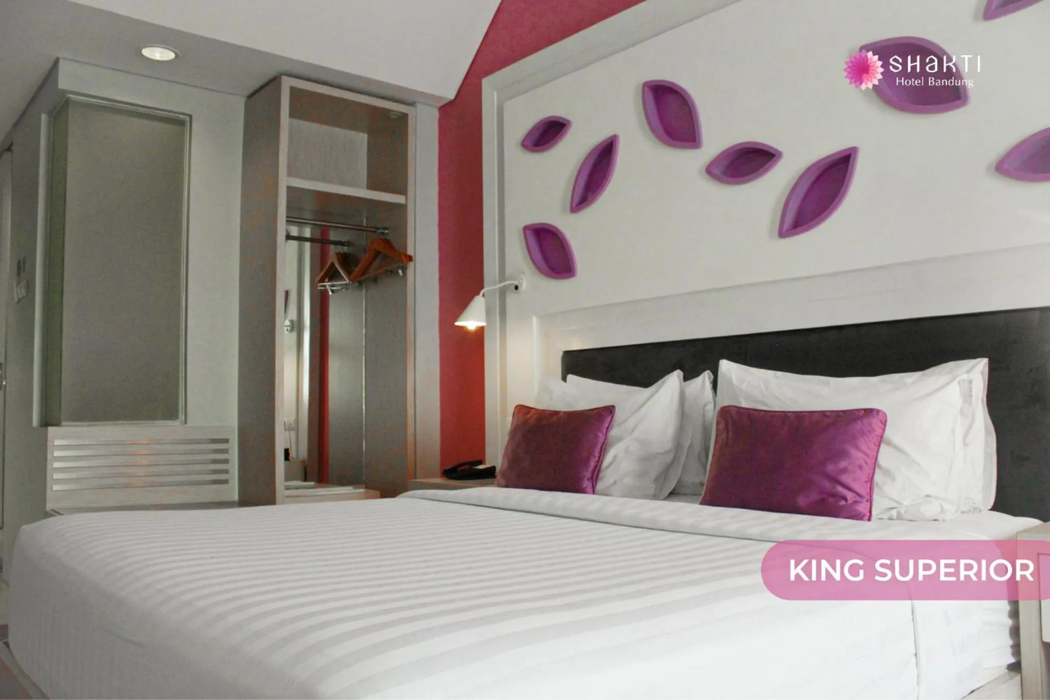 Bed in Shakti Hotel Bandung
