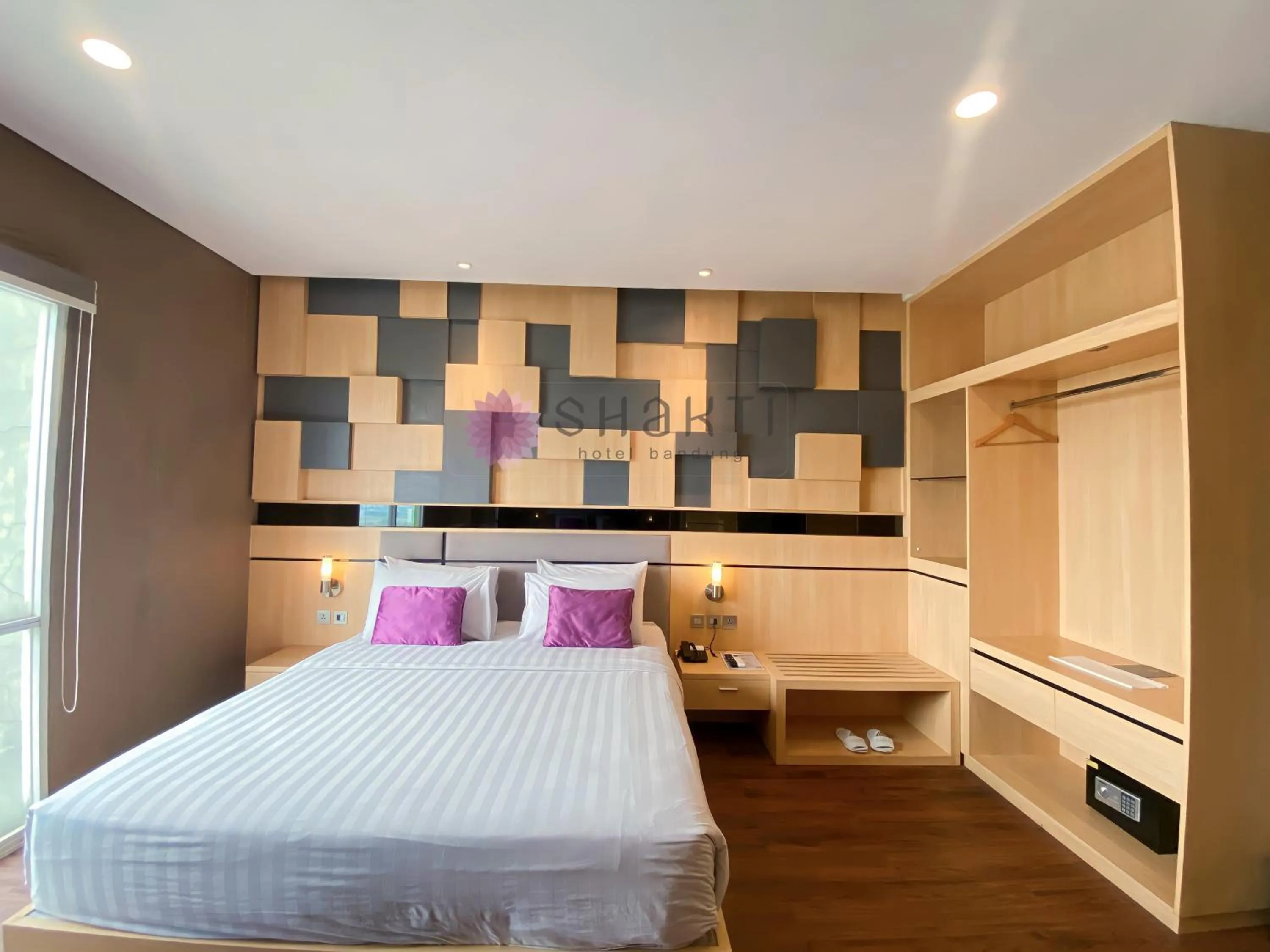 Bed in Shakti Hotel Bandung