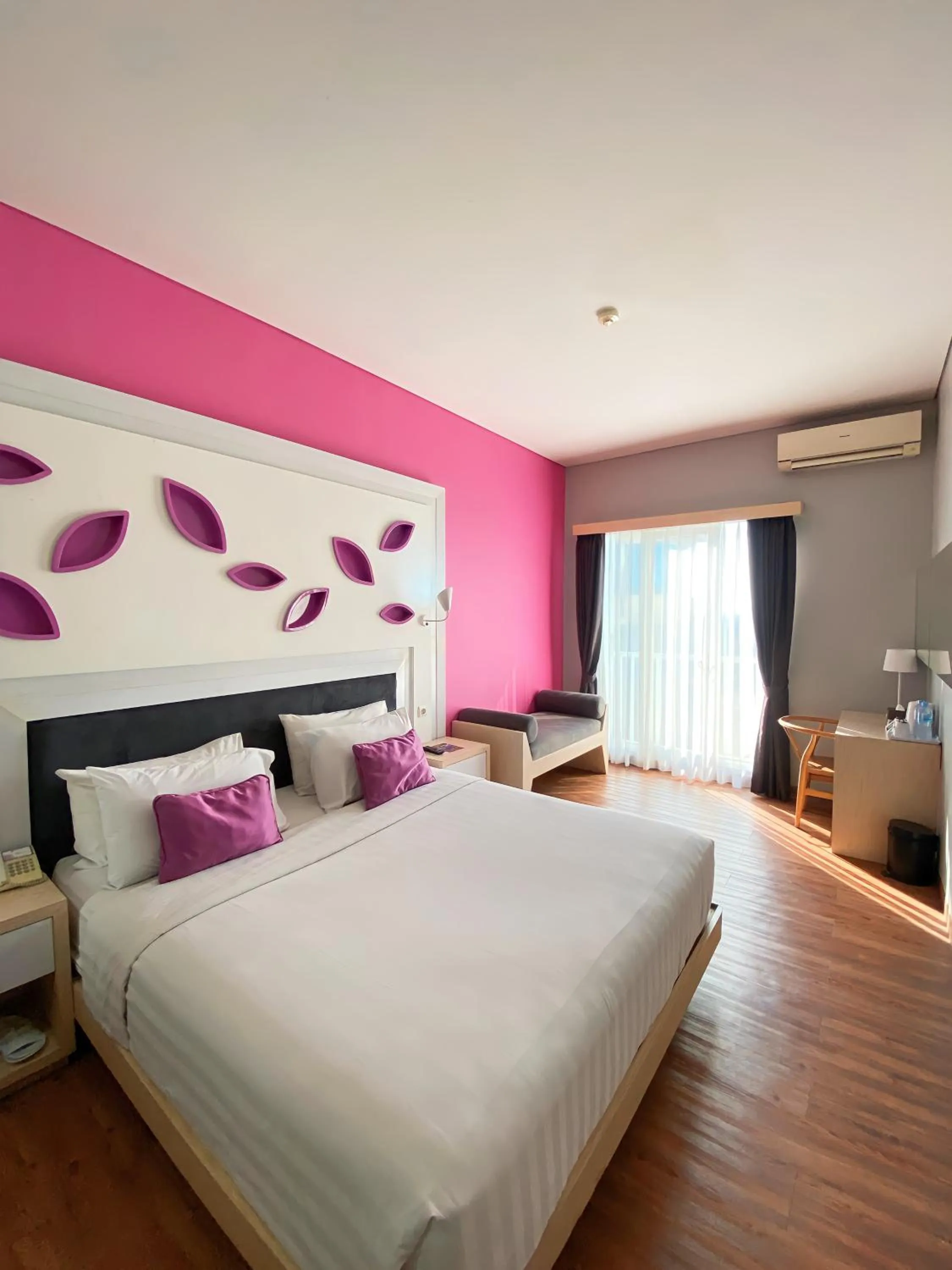 Bedroom, Bed in Shakti Hotel Bandung