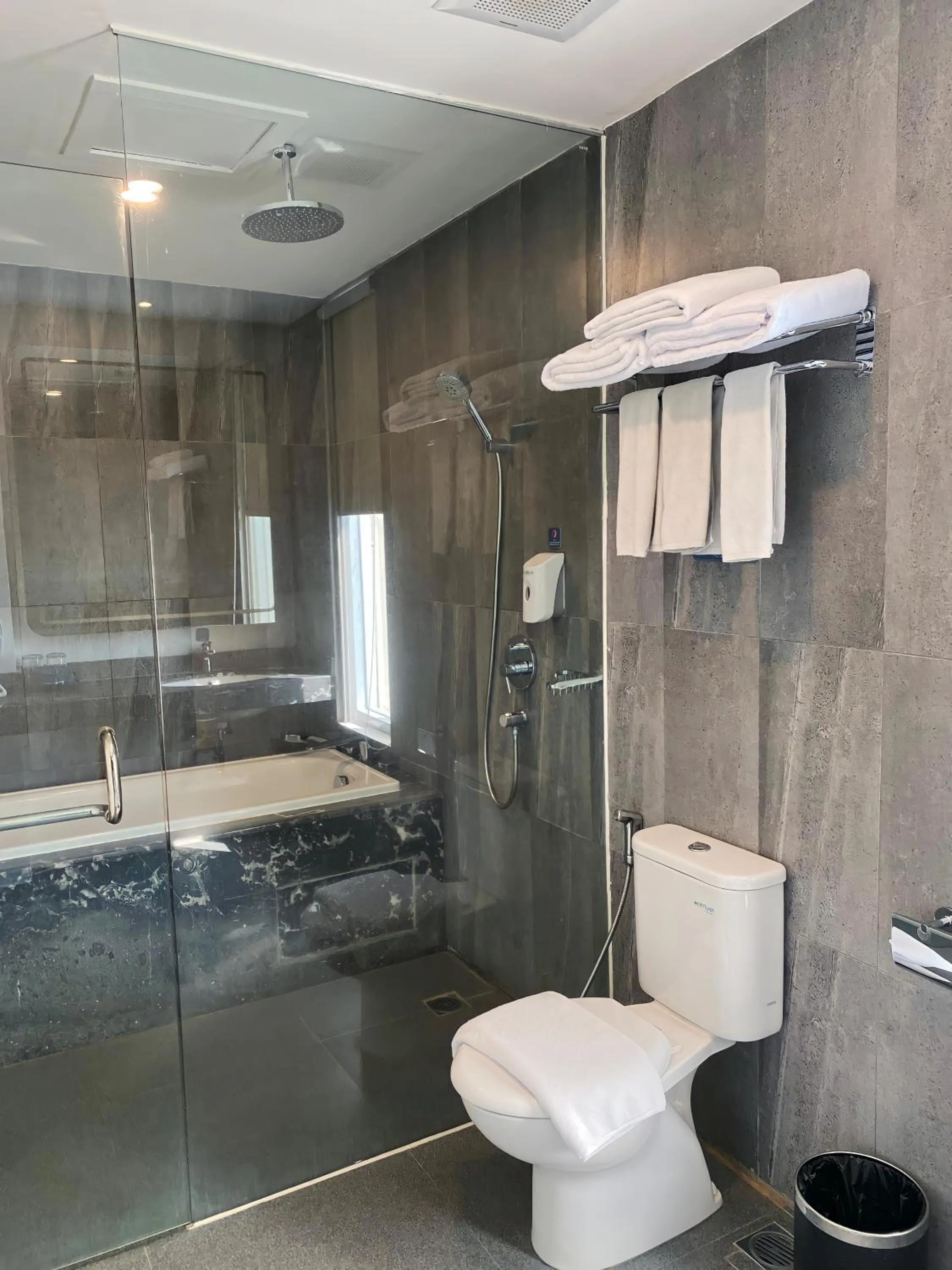 Bathroom in Shakti Hotel Bandung