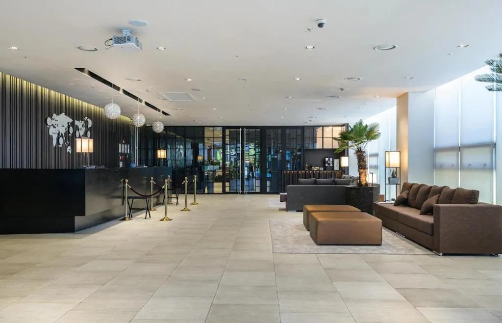 Lobby or reception in Sungsan Marina Hotel