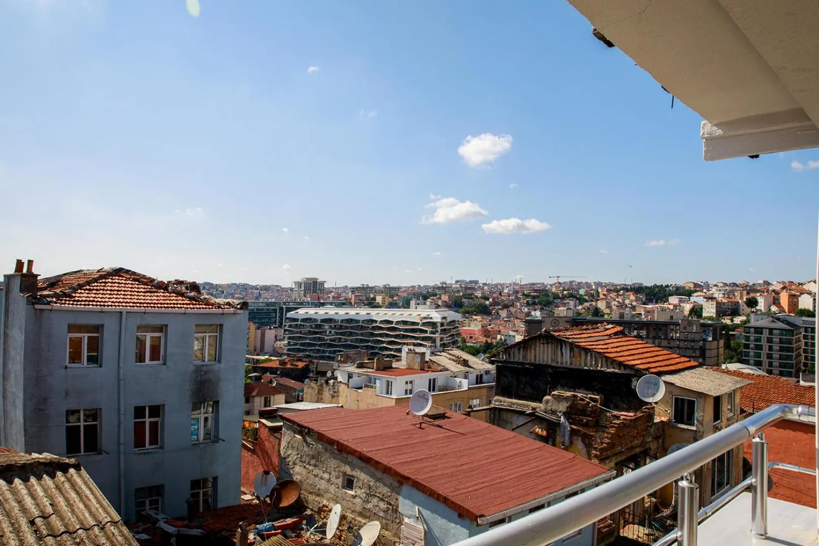 Day in Beans House Suite 8-26