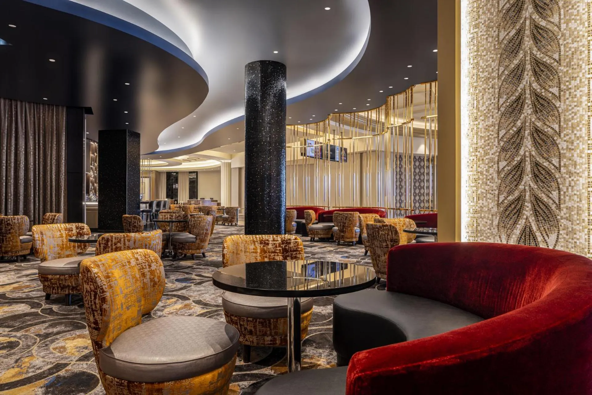 Lounge or bar in Caesars Virginia, A Caesars Destination