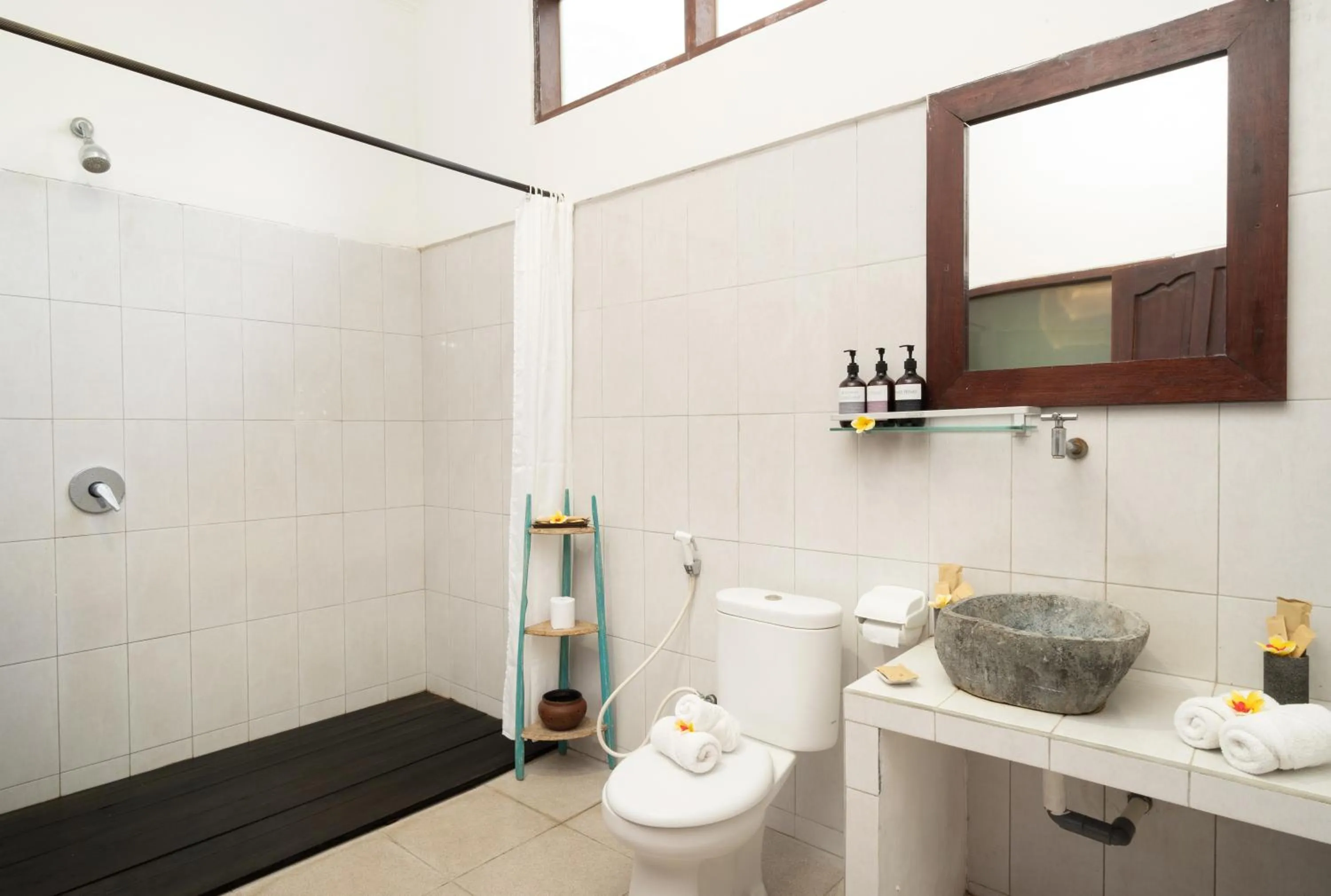 Toilet in Ubud Raya Boutique Hotel