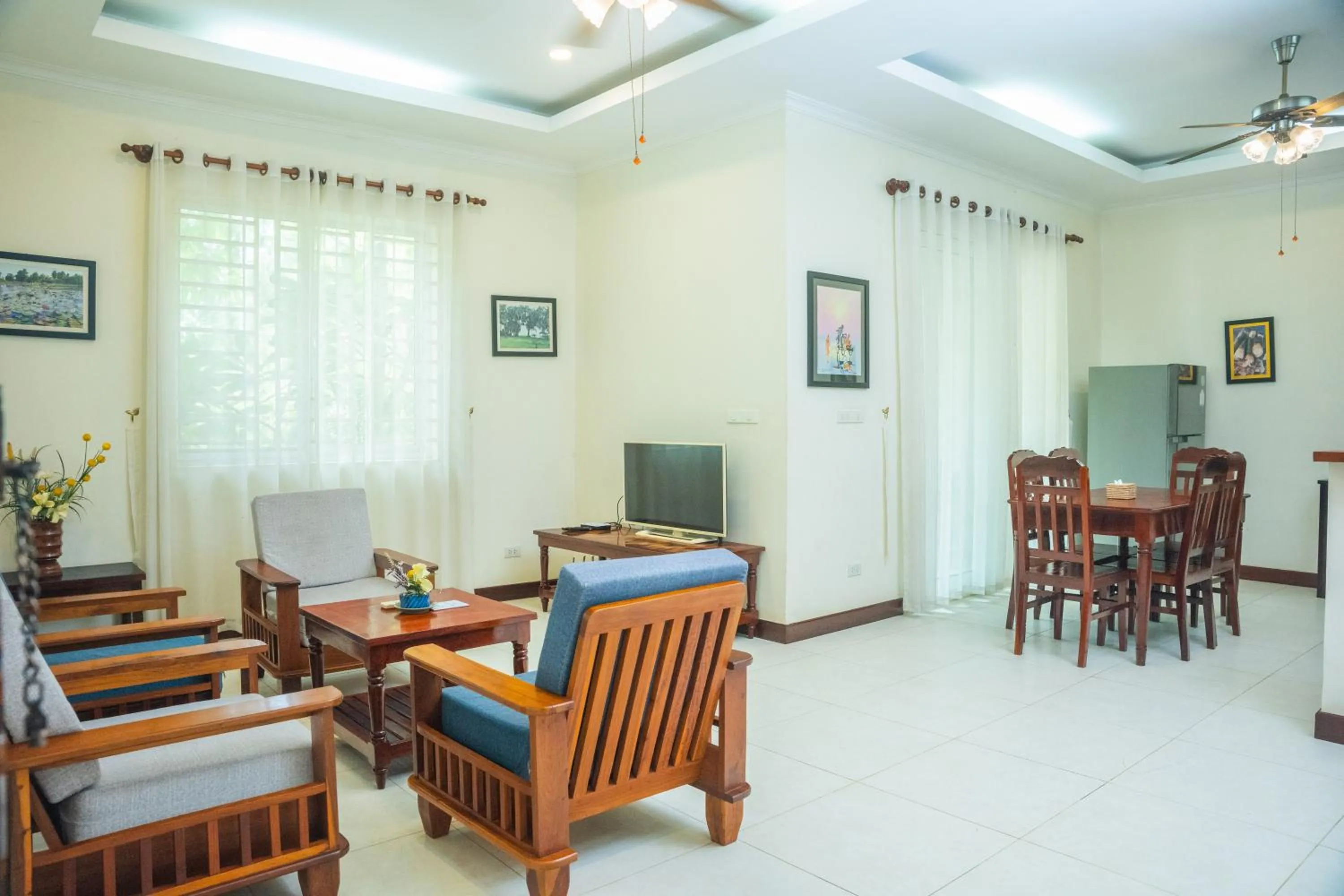 Communal lounge/ TV room in Siemreap Green Residence