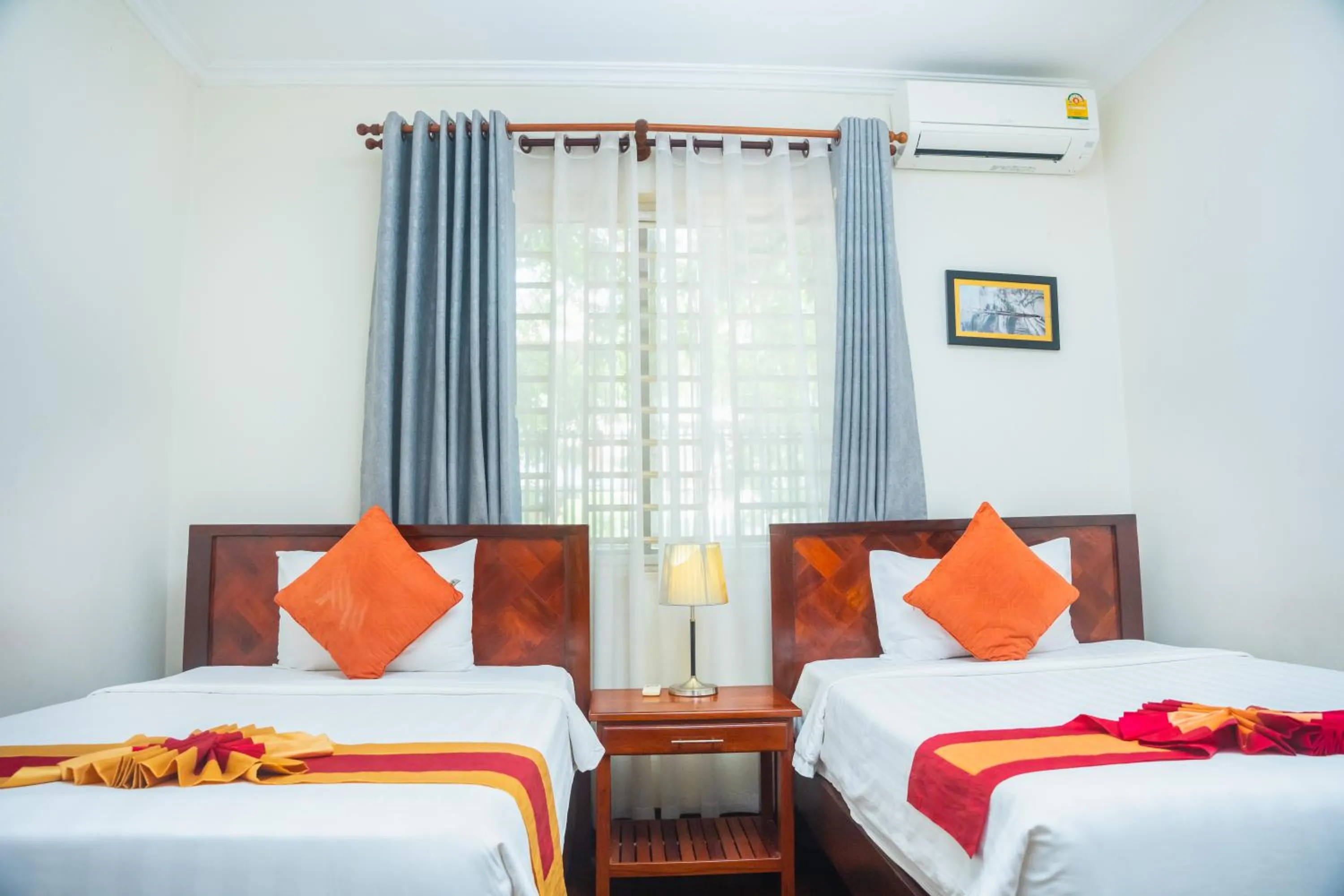 Photo of the whole room, Bed in Siemreap Green Residence