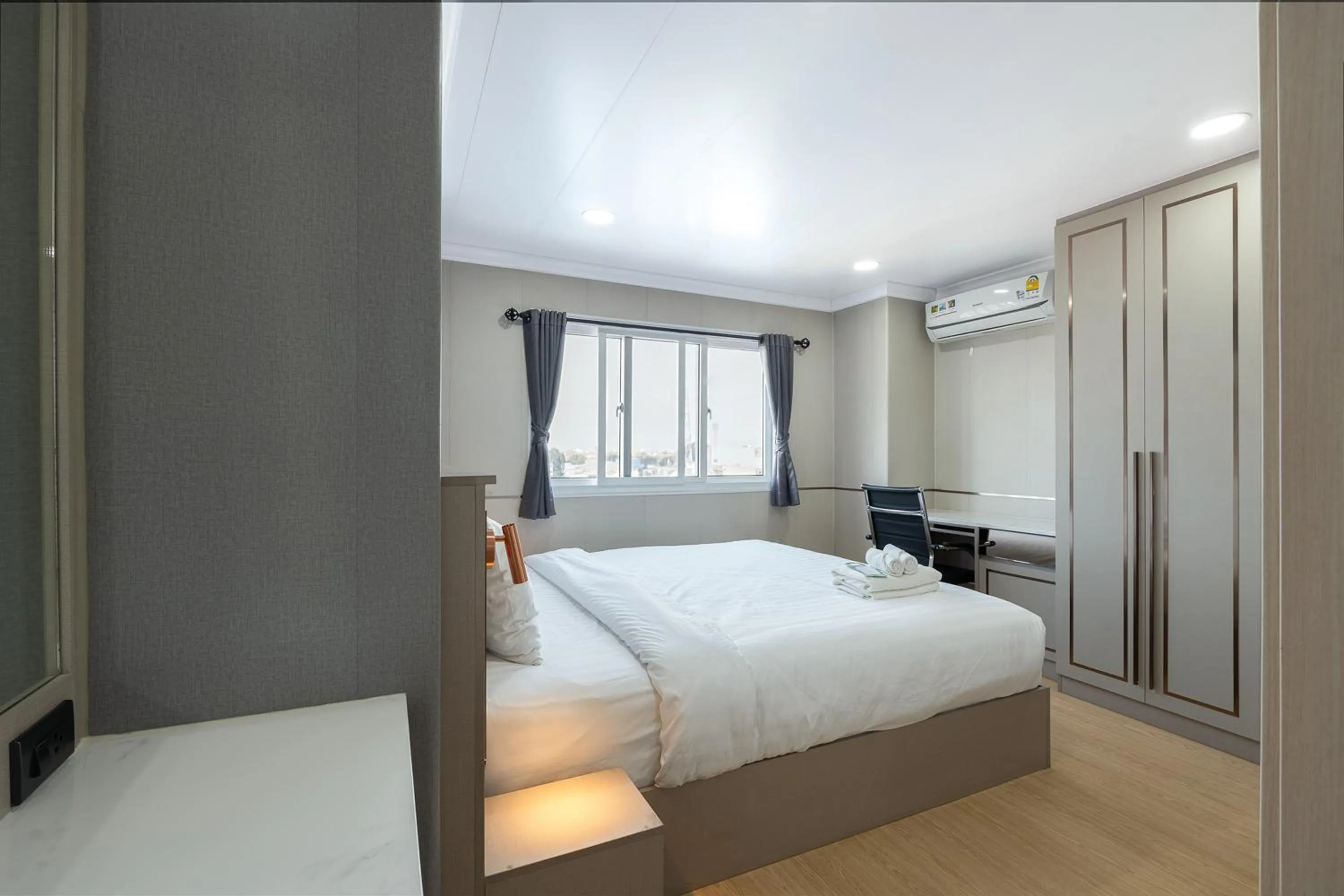 Bedroom, Bed in TJ 4711 Residence