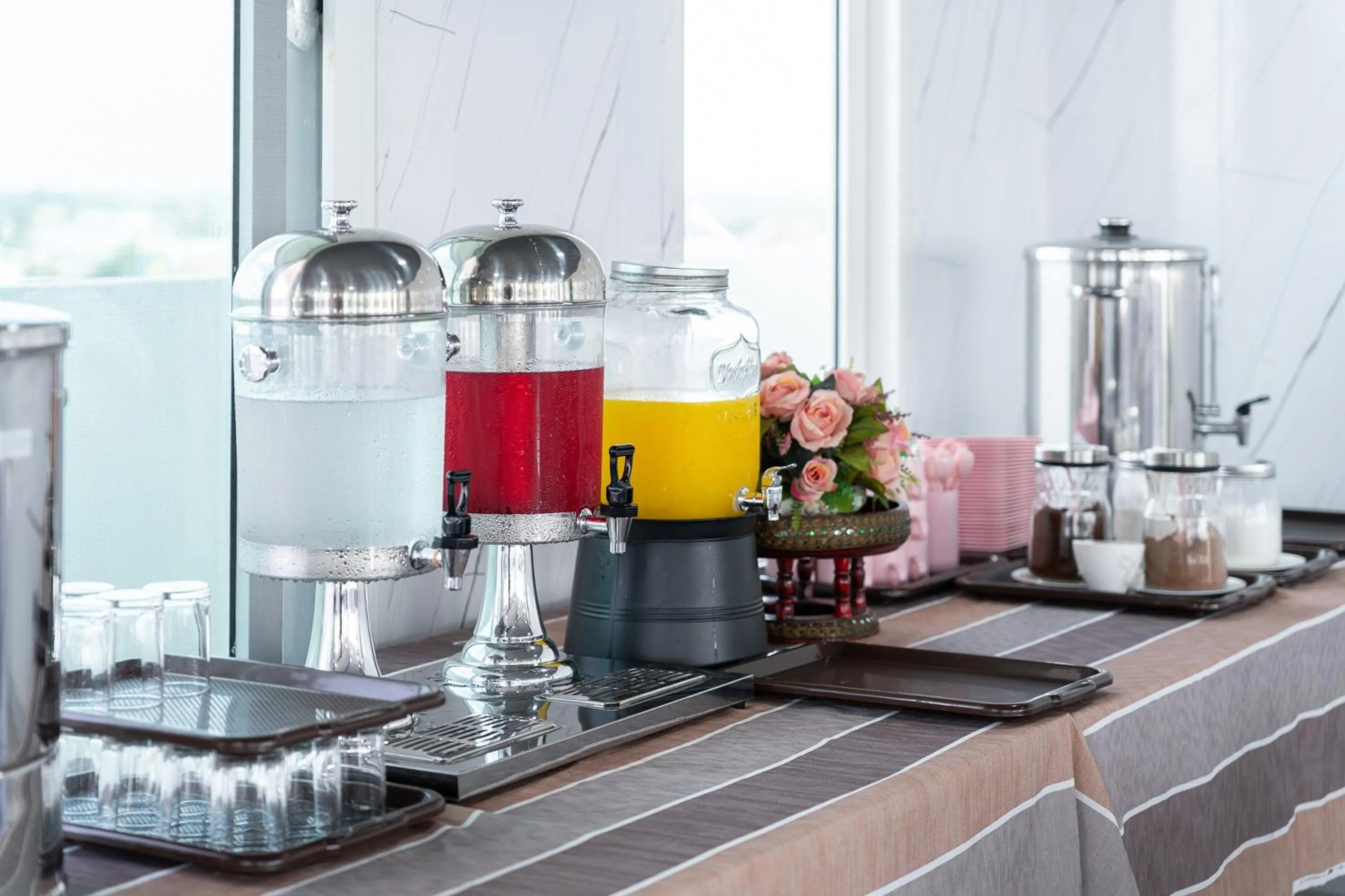 Food and drinks in TJ 4711 Residence