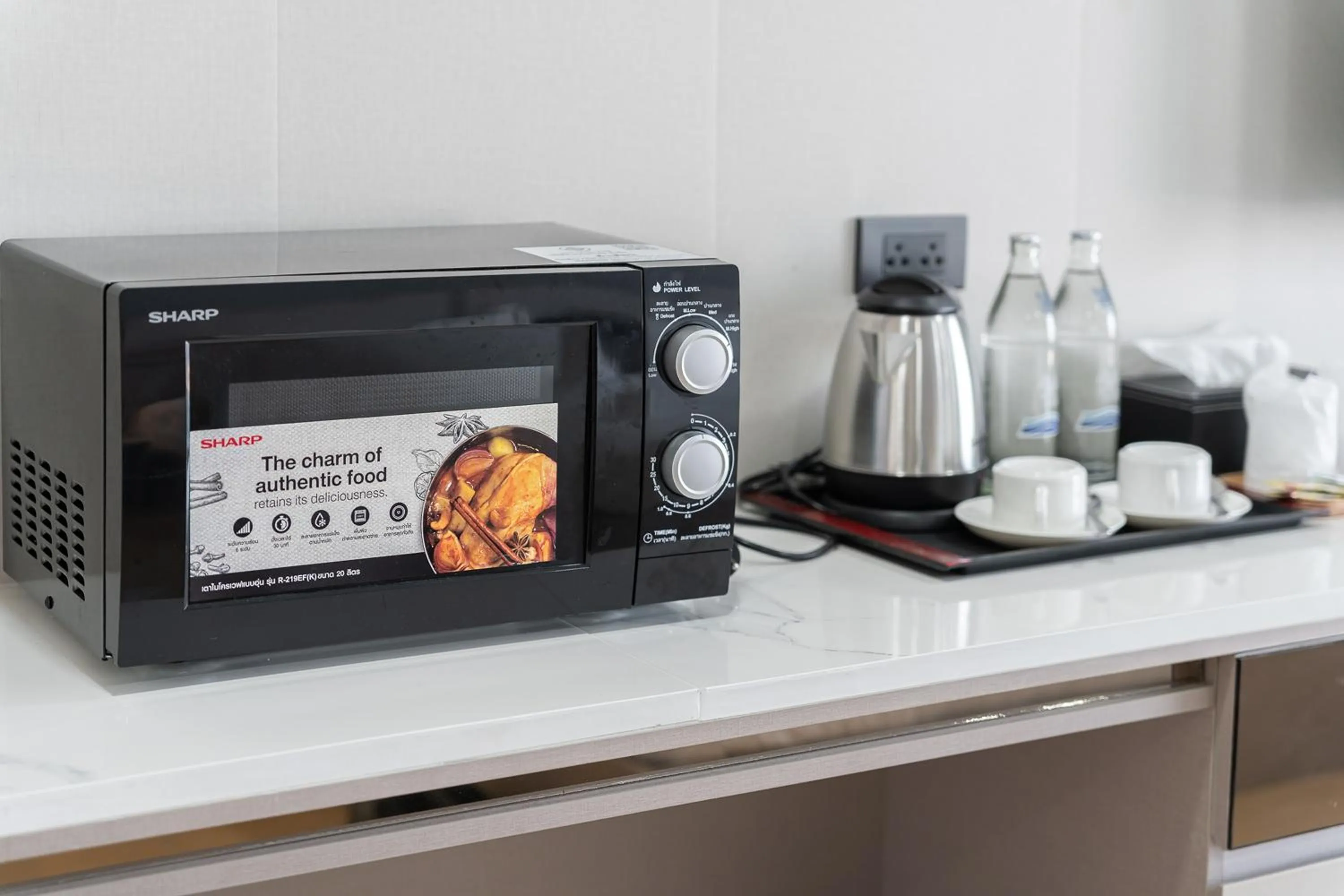 Coffee/tea facilities in TJ 4711 Residence