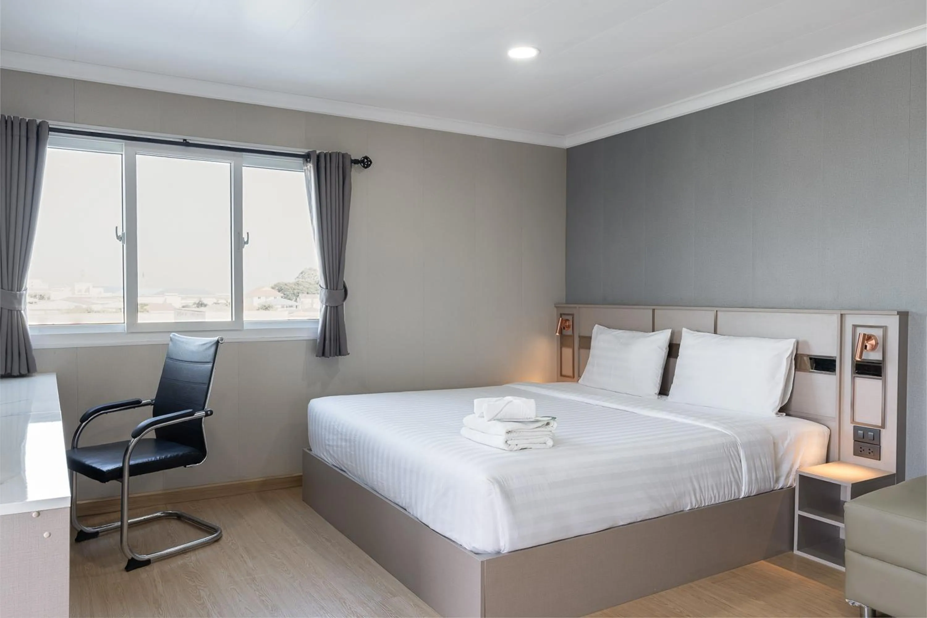 Bedroom, Bed in TJ 4711 Residence