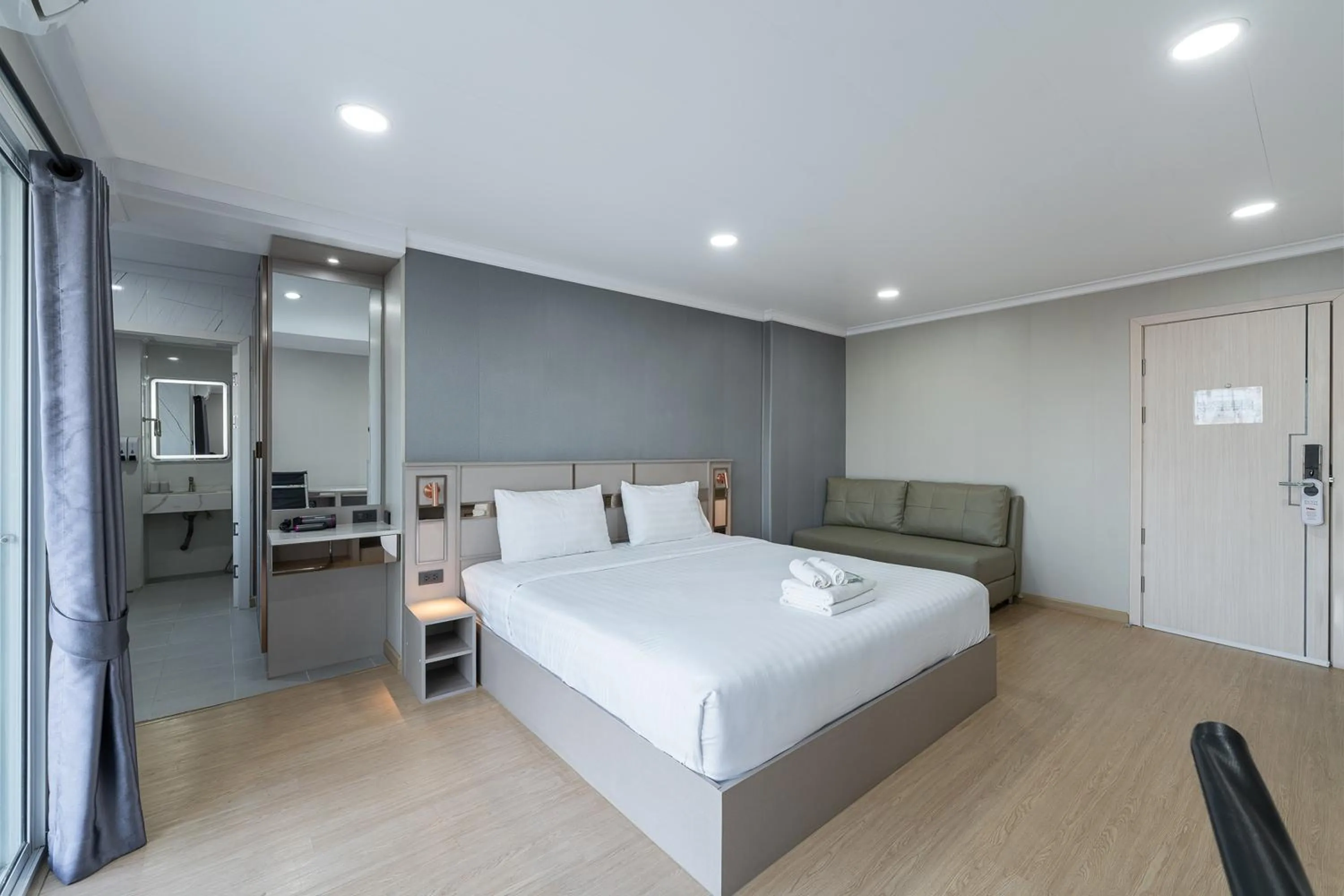 Bedroom, Bed in TJ 4711 Residence