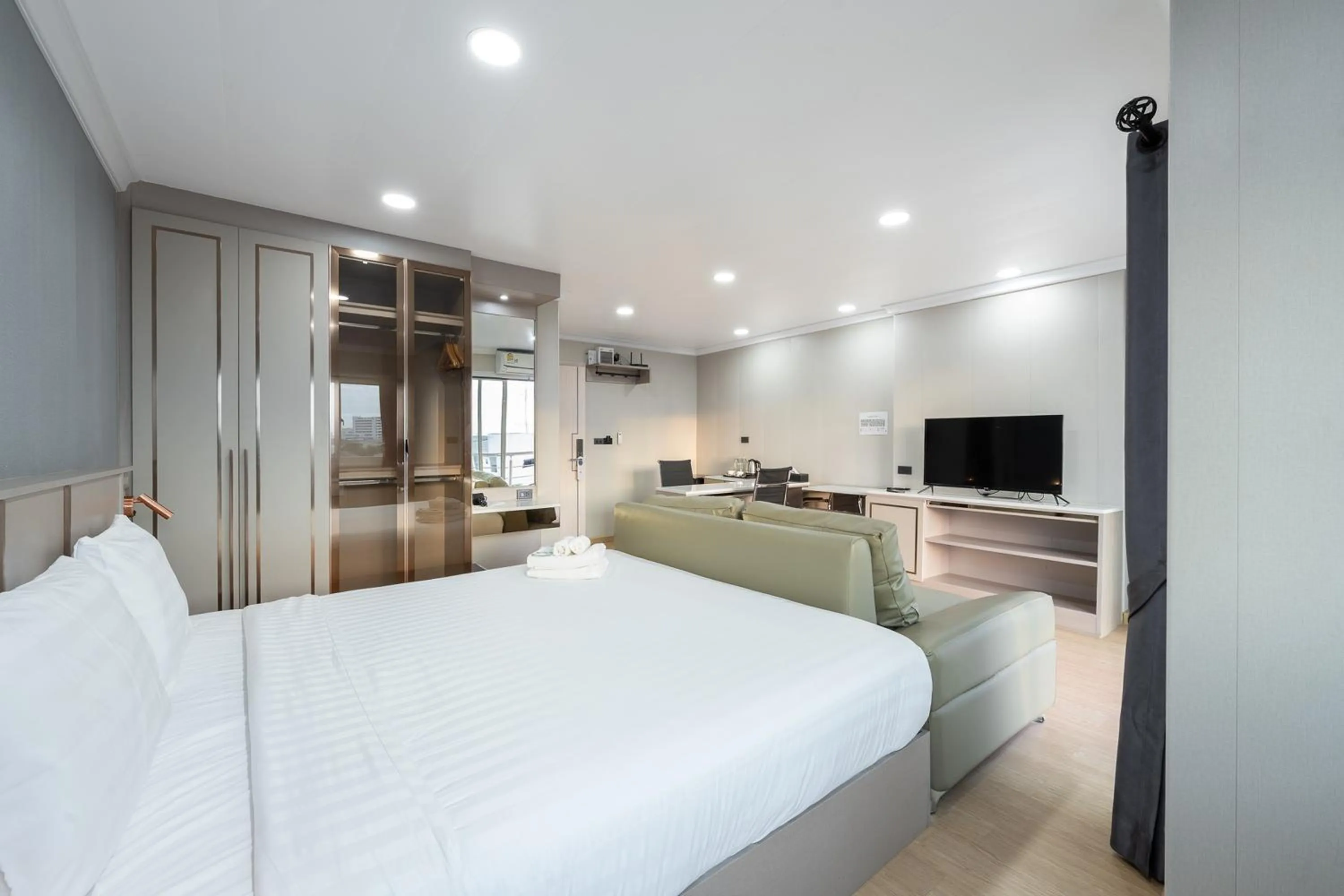 Bedroom, Bed in TJ 4711 Residence