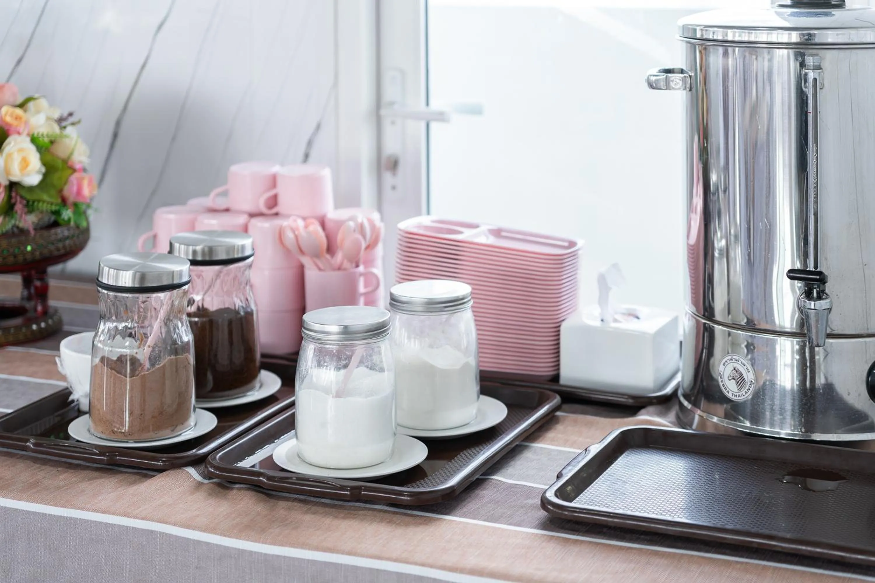 Coffee/tea facilities in TJ 4711 Residence