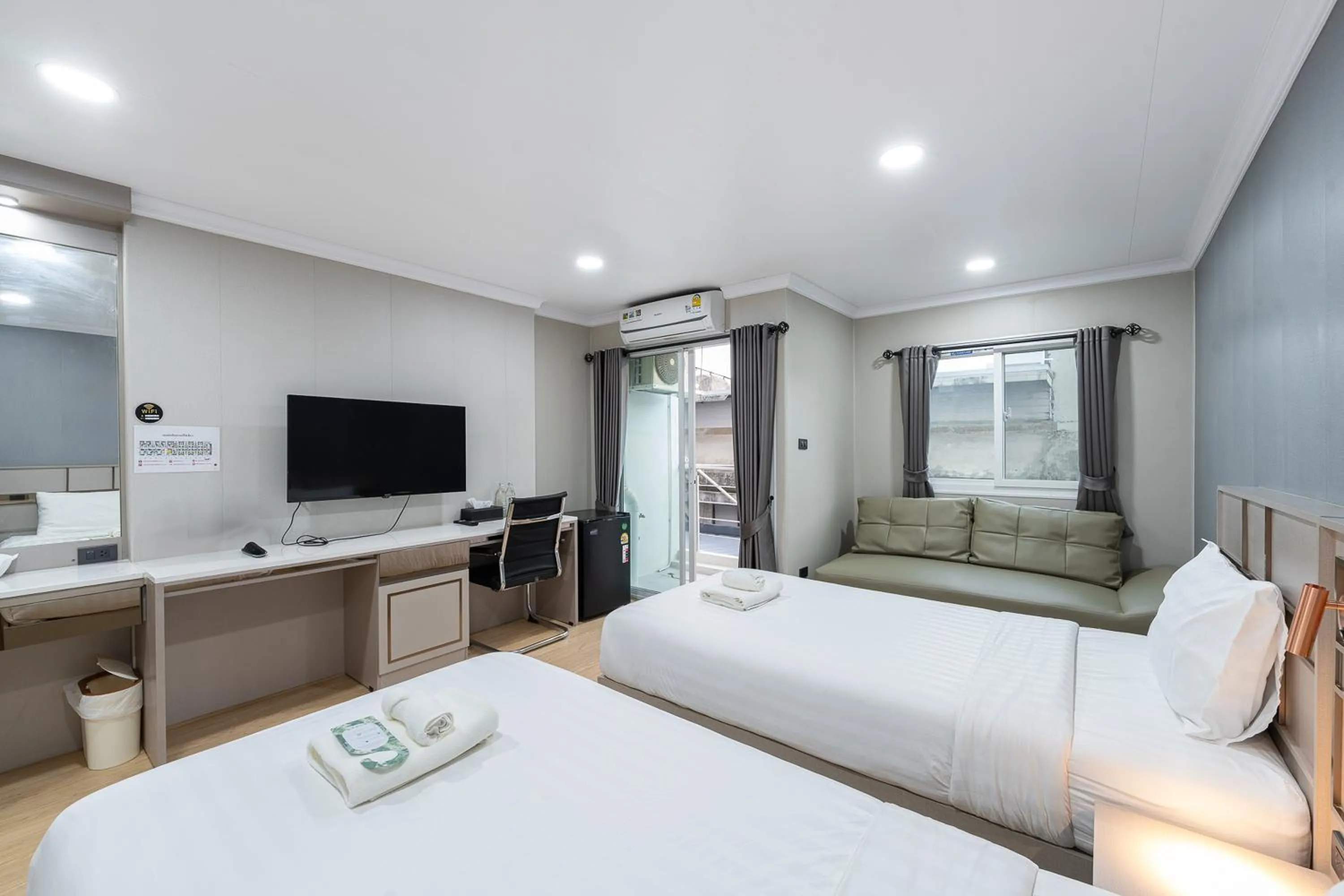 Bedroom, Bed in TJ 4711 Residence