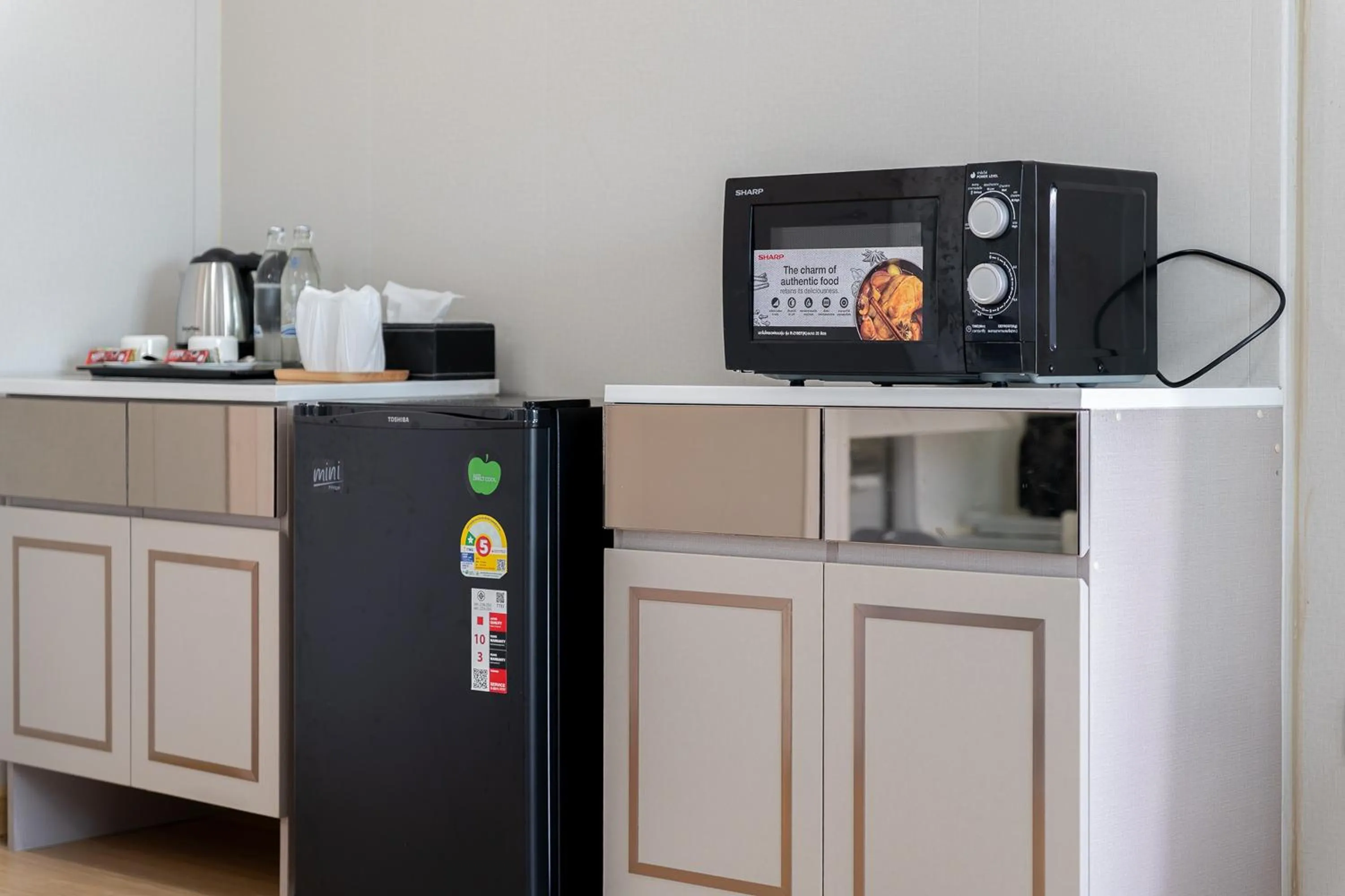 Coffee/tea facilities in TJ 4711 Residence