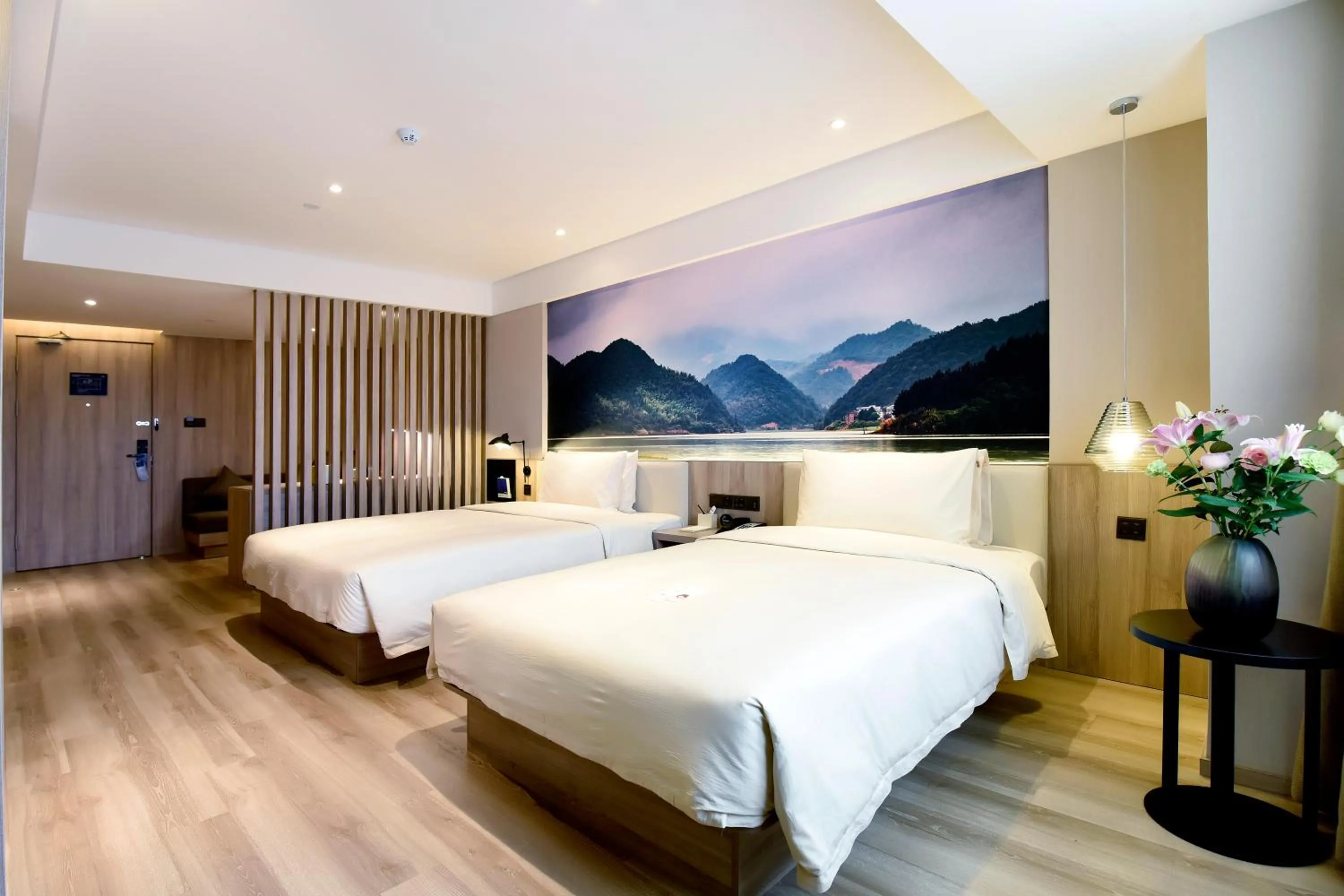 Bed in Atour Hotel Changsha Provincial Government Subway Station