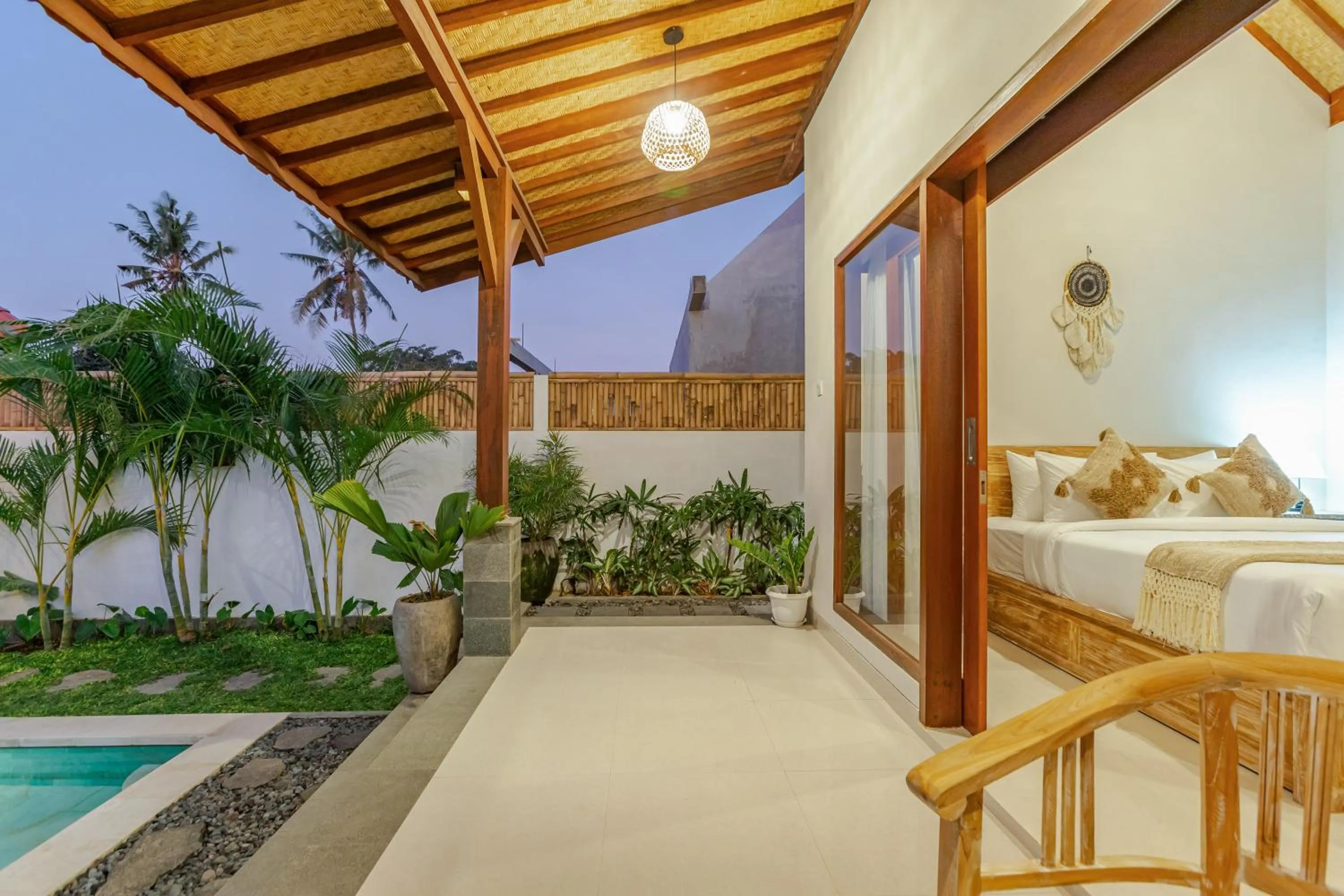 Balcony/Terrace in The Lavana Roemah Juwet Nyanyi Beach