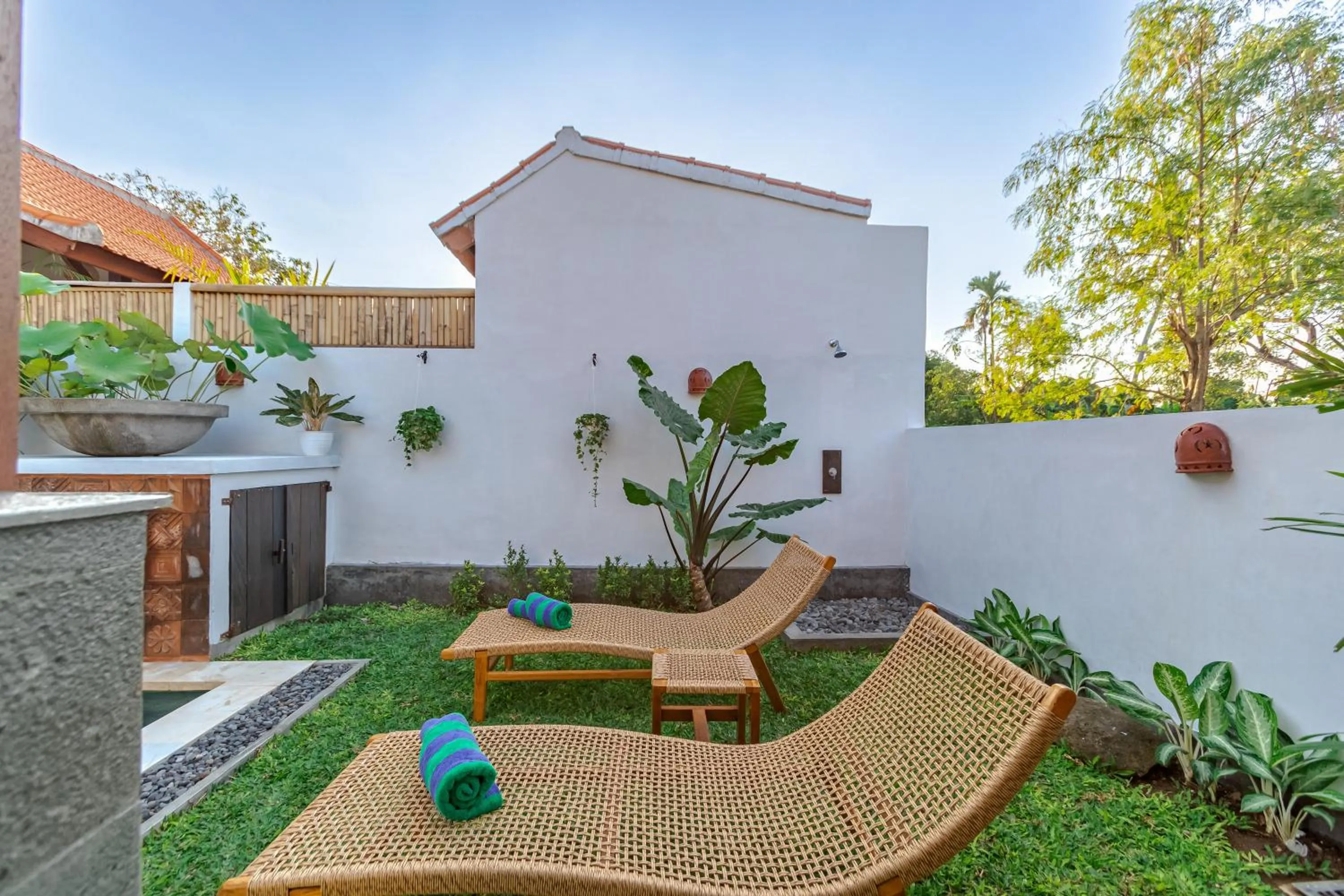 sunbed in The Lavana Roemah Juwet Nyanyi Beach