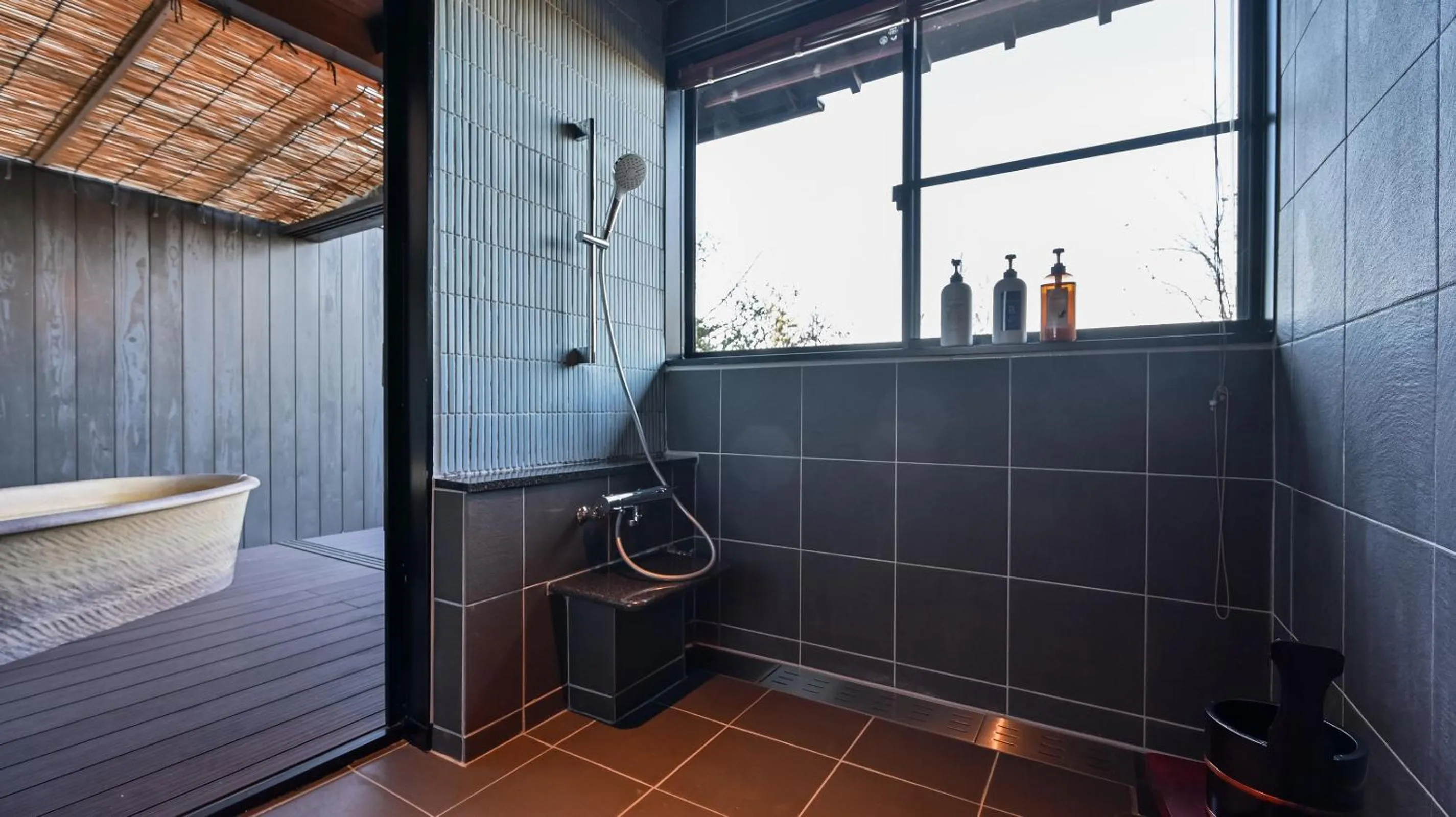 Shower in Kaze no Tani no Iori