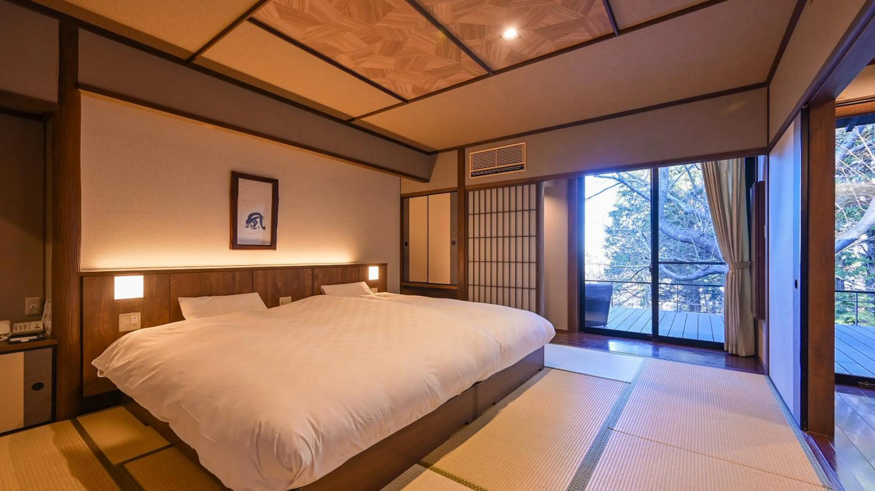 Photo of the whole room, Bed in Kaze no Tani no Iori