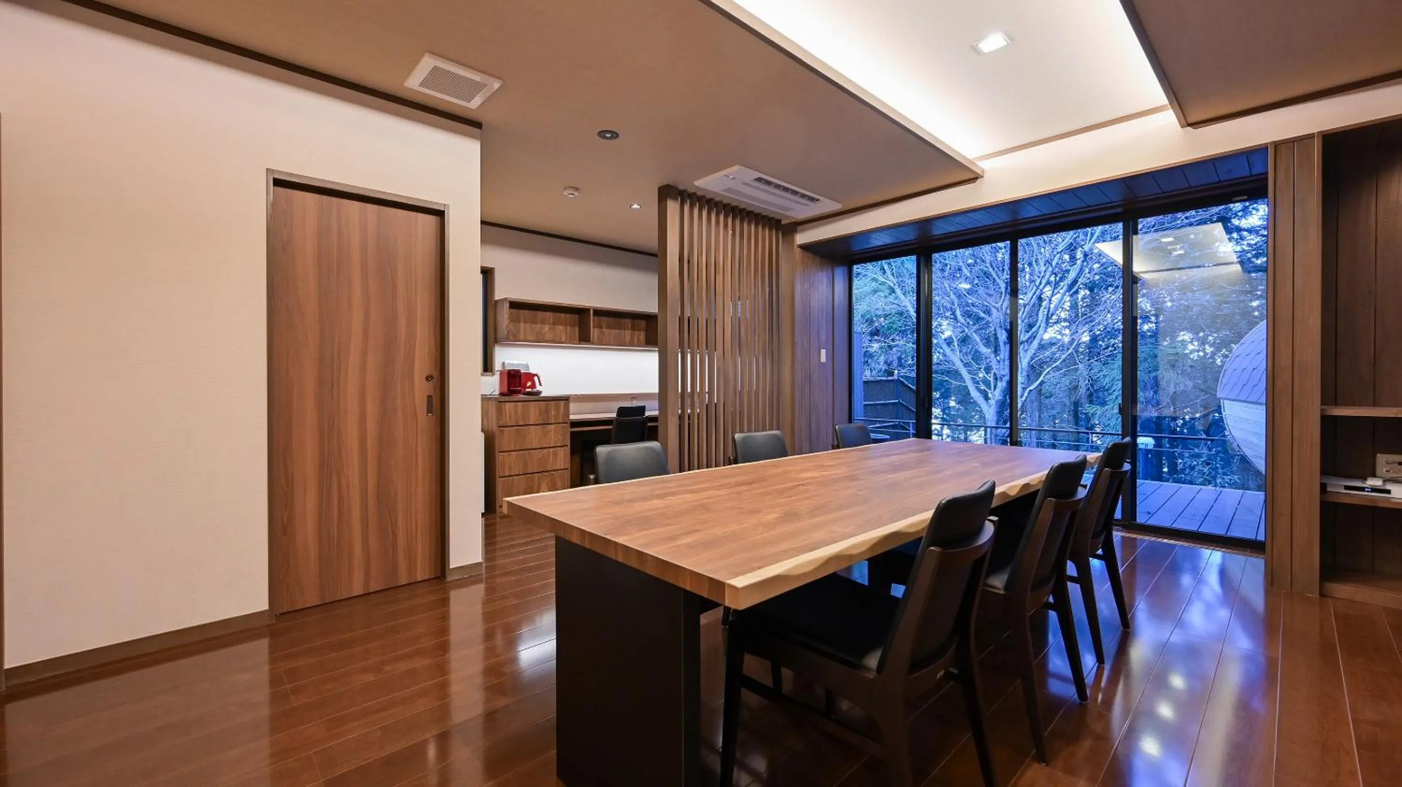 Photo of the whole room in Kaze no Tani no Iori