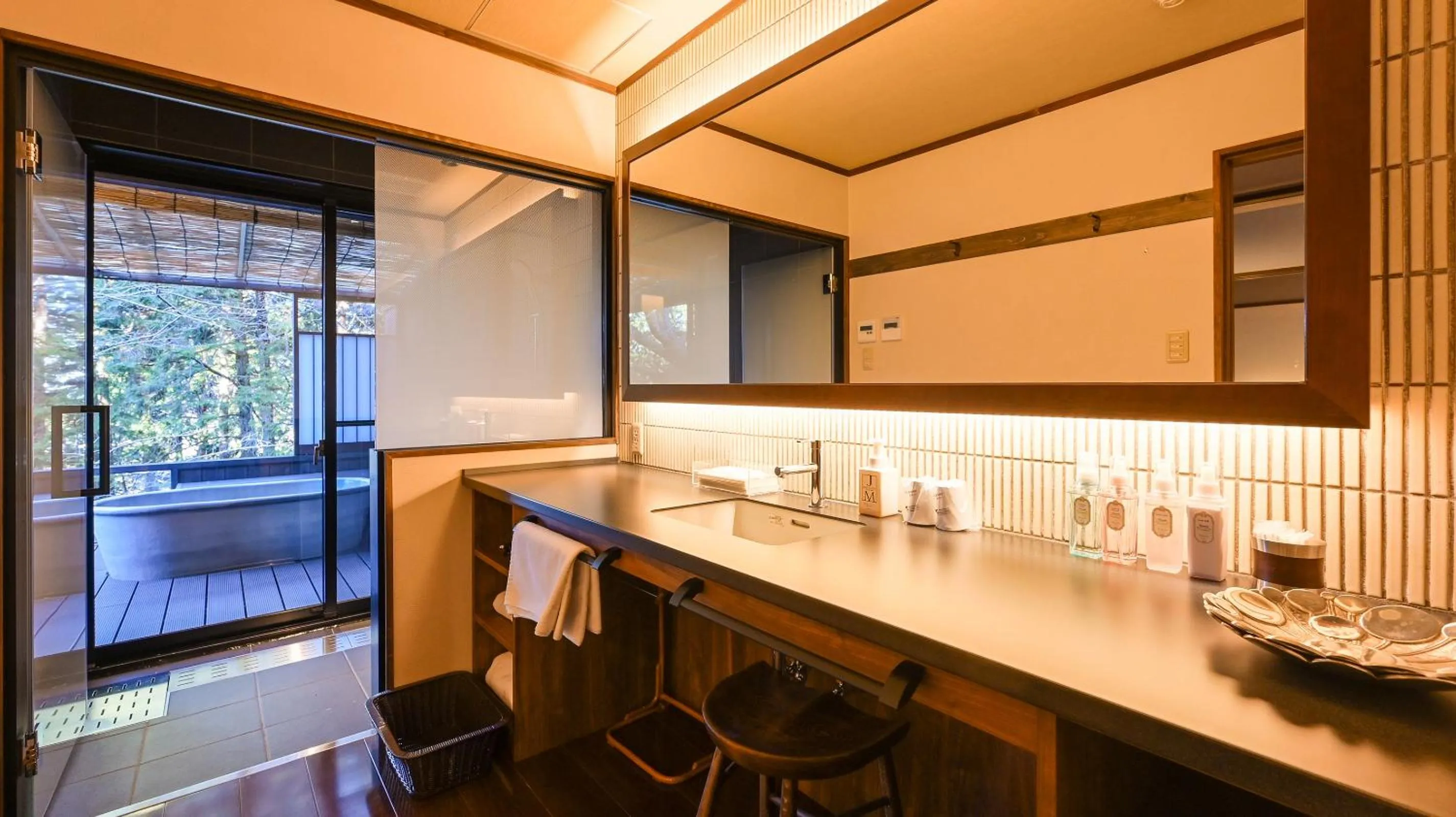 Bathroom in Kaze no Tani no Iori