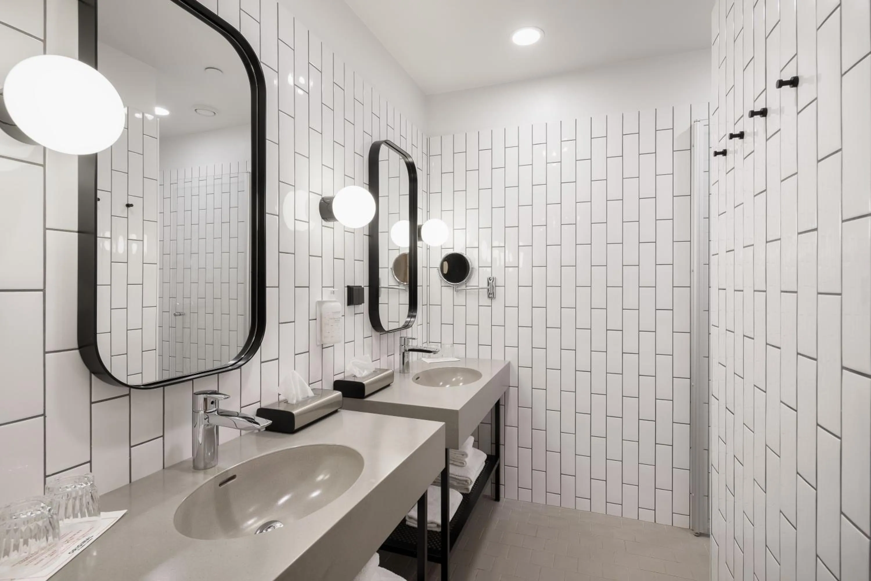 Shower in Original Sokos Hotel Wiklund